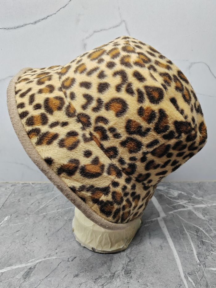 Japanese Brand Vintage Leopard Reversible Bucket Hat Size ONE SIZE - 3 Thumbnail