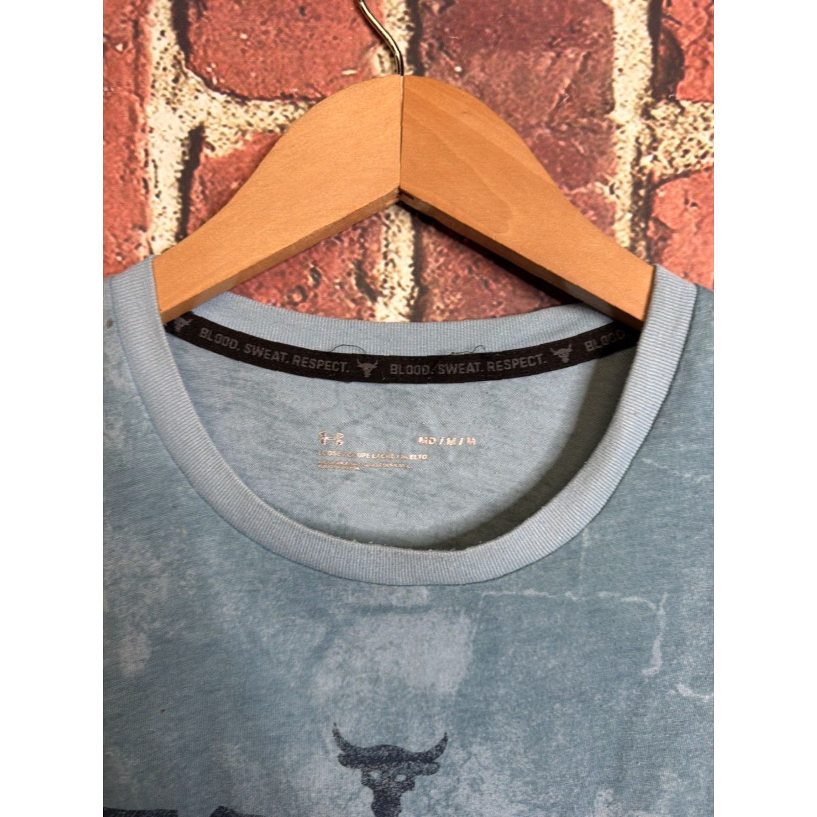 Under Armour VINTAGE Under Armour Project Rock Disrupt T Shirt Men’s M Blue Short Sleeve Crew Neck Logo Embroidered Quotes Rock WWE 90s? Size US M / EU 48-50 / 2 - 3 Thumbnail