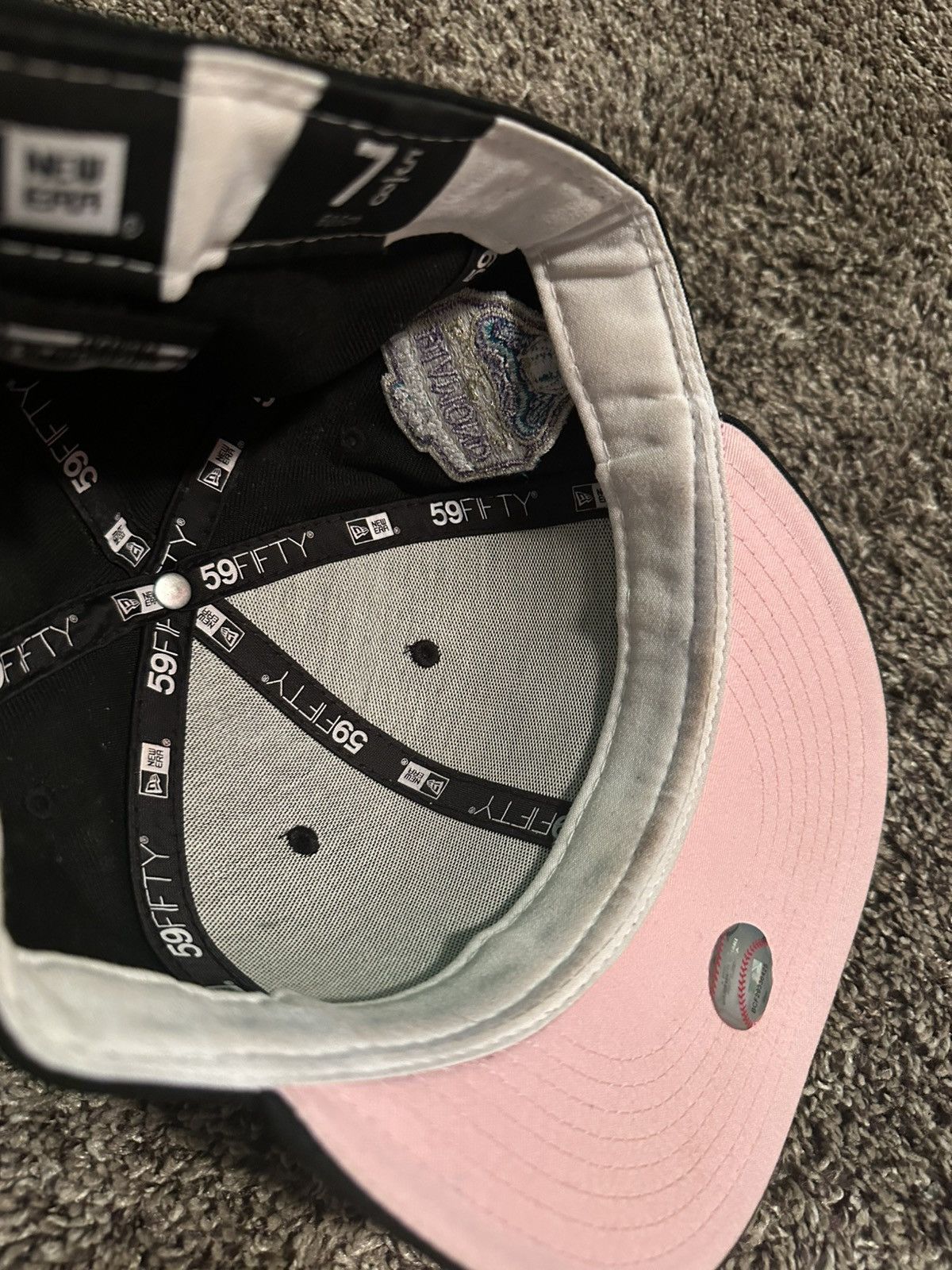 New Era 7 5/8 arizona diamondbacks Black pink bottom fitted hat Size ONE SIZE - 5 Thumbnail