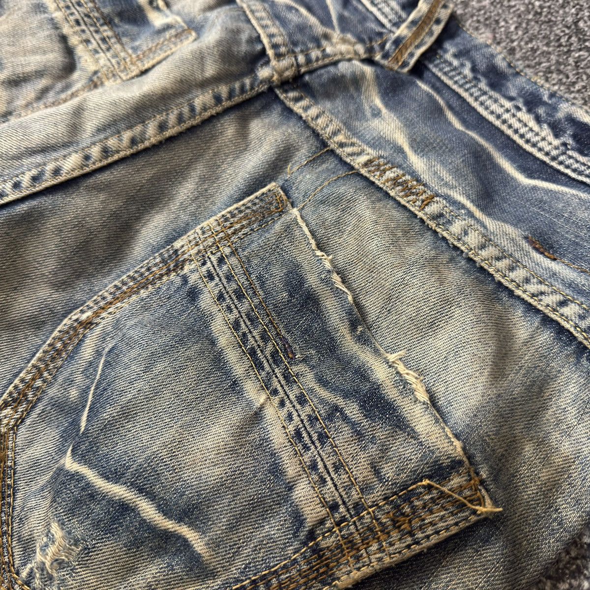 Japanese Brand 🔥🇯🇵 Japanese Distressed Takeo Kikuchi Denim Size US 31 - 10 Thumbnail