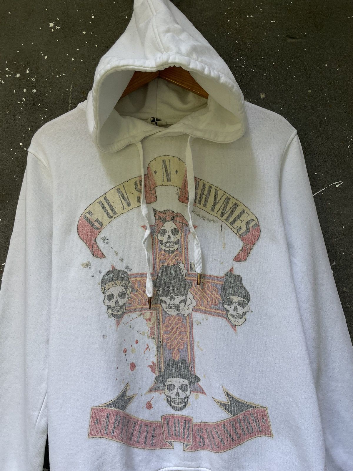 Guns N' Roses Vintage Guns N Roses White Hoodies 00’s Band Rock RARE Size US M / EU 48-50 / 2 - 4 Thumbnail