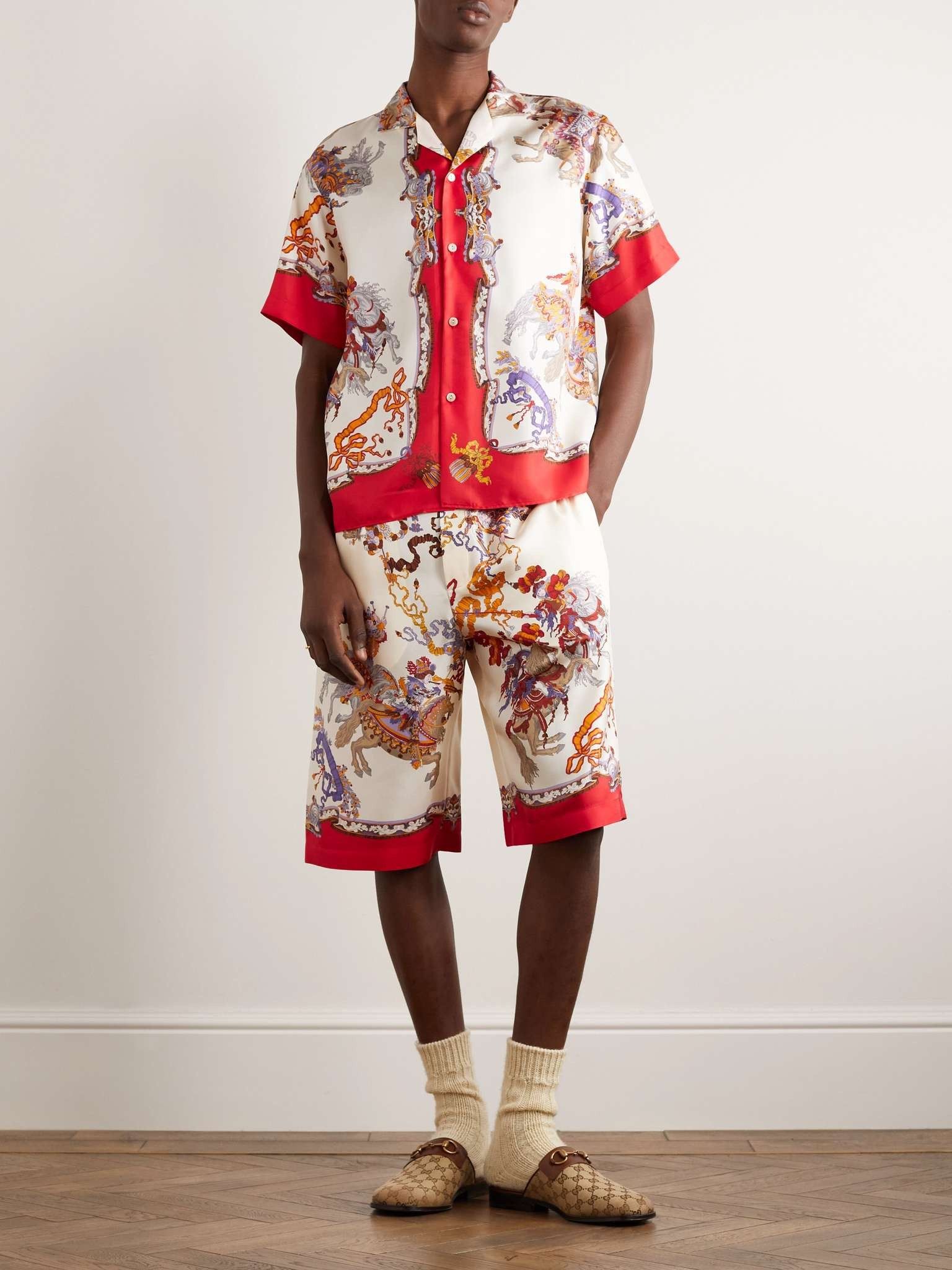 Gucci oc11z1025 Straight-Leg Printed Silk-Twill Shorts Multicolor Size US 40 / EU 56 - 2 Thumbnail