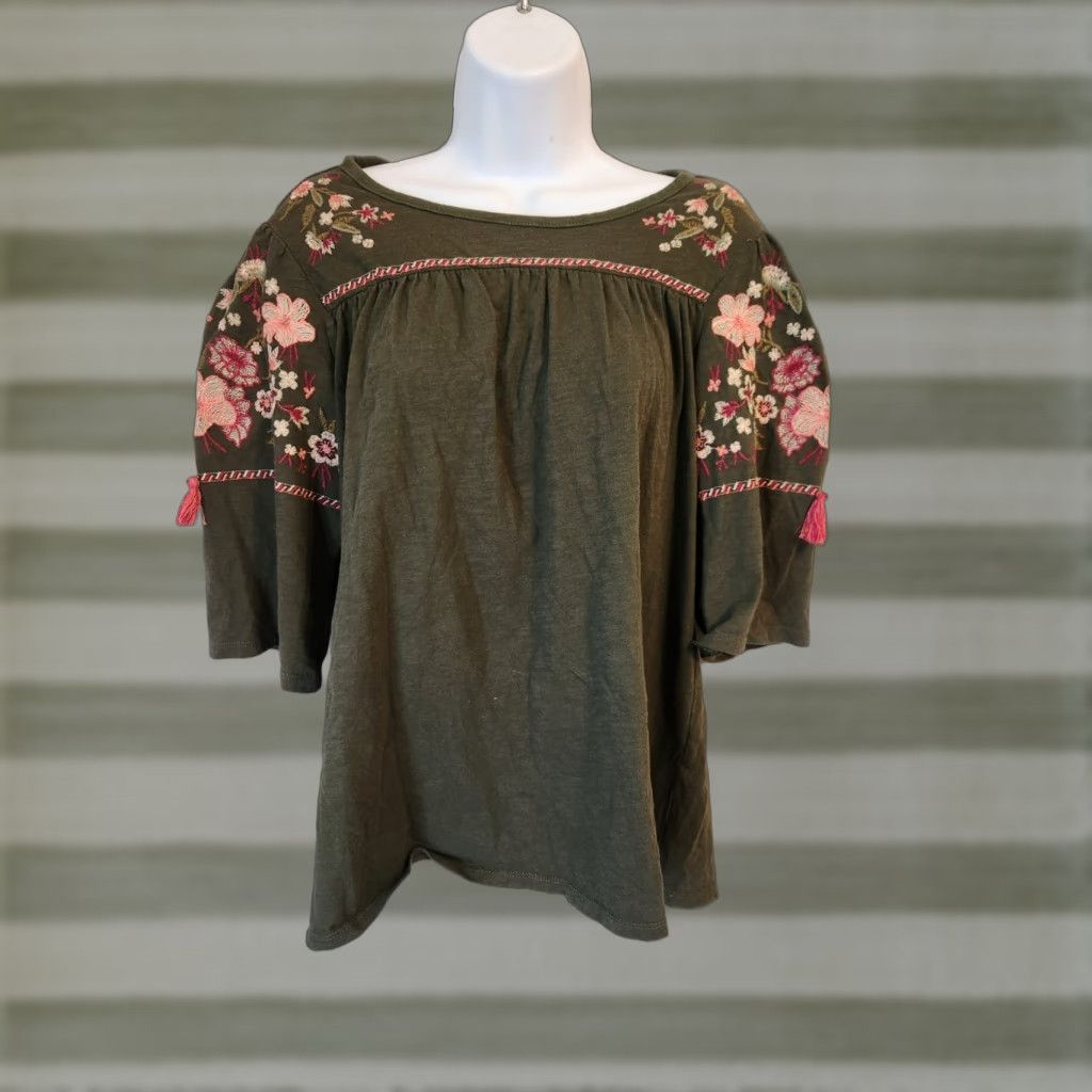 Vintage St. John's Bay Green Embroidered Floral Short Sleeve Top Womens M Bohemian Hippie Blouse 100% Cotton Embroidered Tassel Round Neck Casual Sleeve Shirt Size M / US 6-8 / IT 42-44 - 1 Thumbnail
