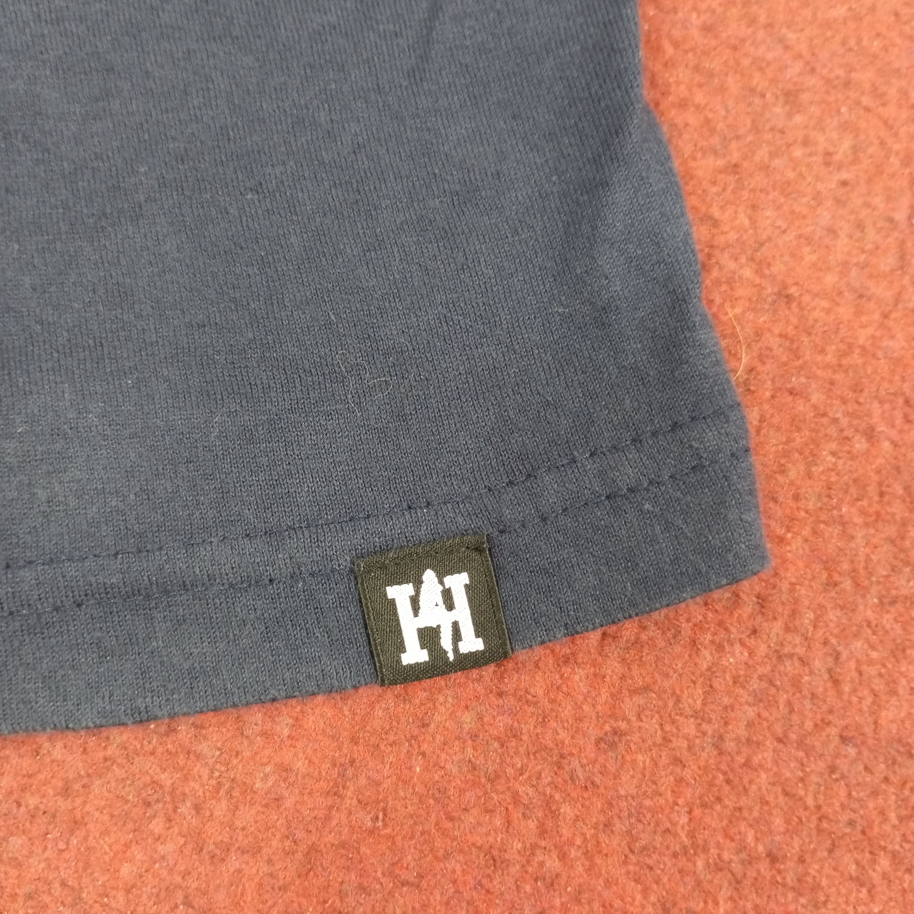 Hysteric Glamour Hysteric Glamour Japanese Brand Pocket Design Tshirt Size US S / EU 44-46 / 1 - 8 Thumbnail