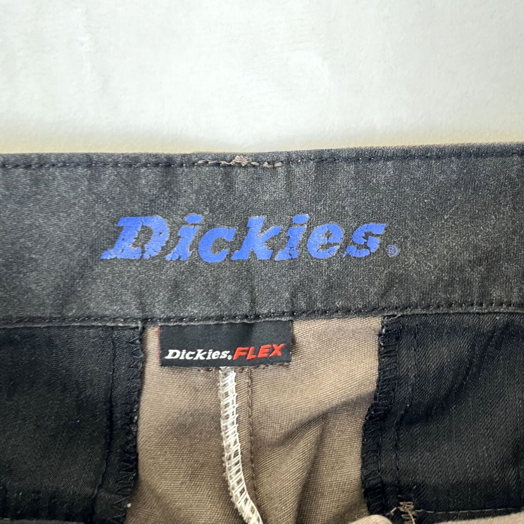 Dickies Dickies Pants Size 32x32 Brown Slim Straight Workwear Casual Cargo Mens Regular Waist Inseam 32 Cotton Polyester Vintage No Size US 32 / EU 48 - 5 Thumbnail