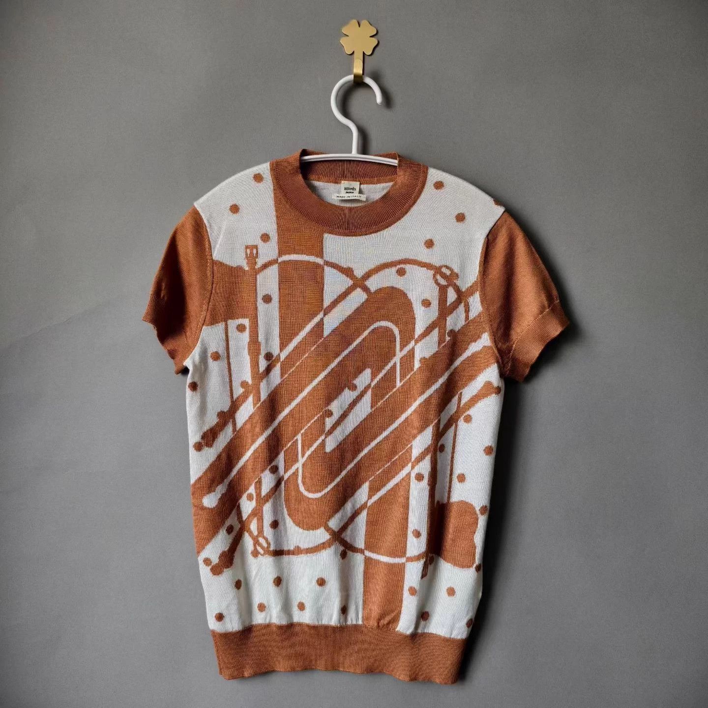 Hermes HERMES Double-Faced Cashmere Crew Tee Wmns Orange Size XS / US 0-2 / IT 36-38 - 1 Thumbnail