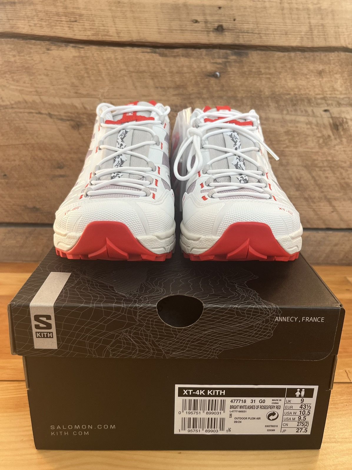 Kith × Salomon Salomon x Kith XT-4K Kithmas White Red L47771800 Size US 9.5 / EU 42-43 - 2 Thumbnail