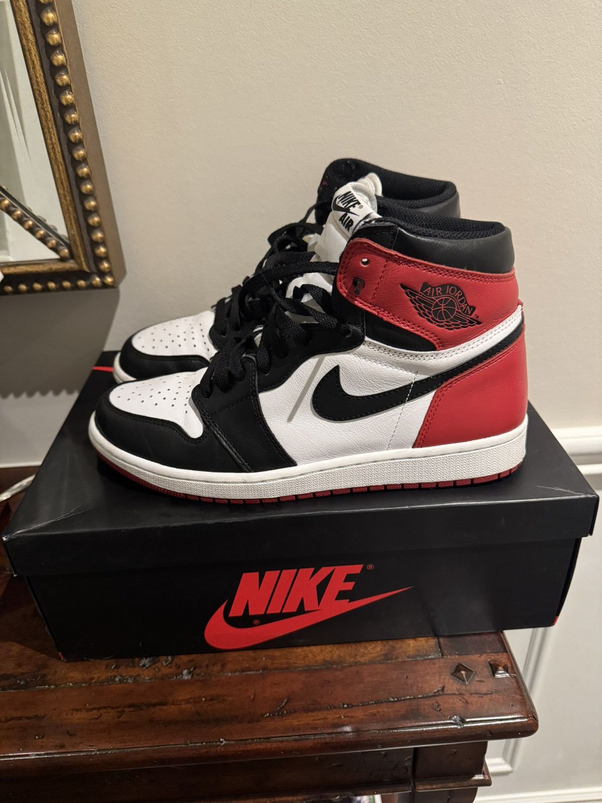 Jordan Brand Jordan 1- Blacktoe Size US 9.5 / EU 42-43 - 1 Thumbnail