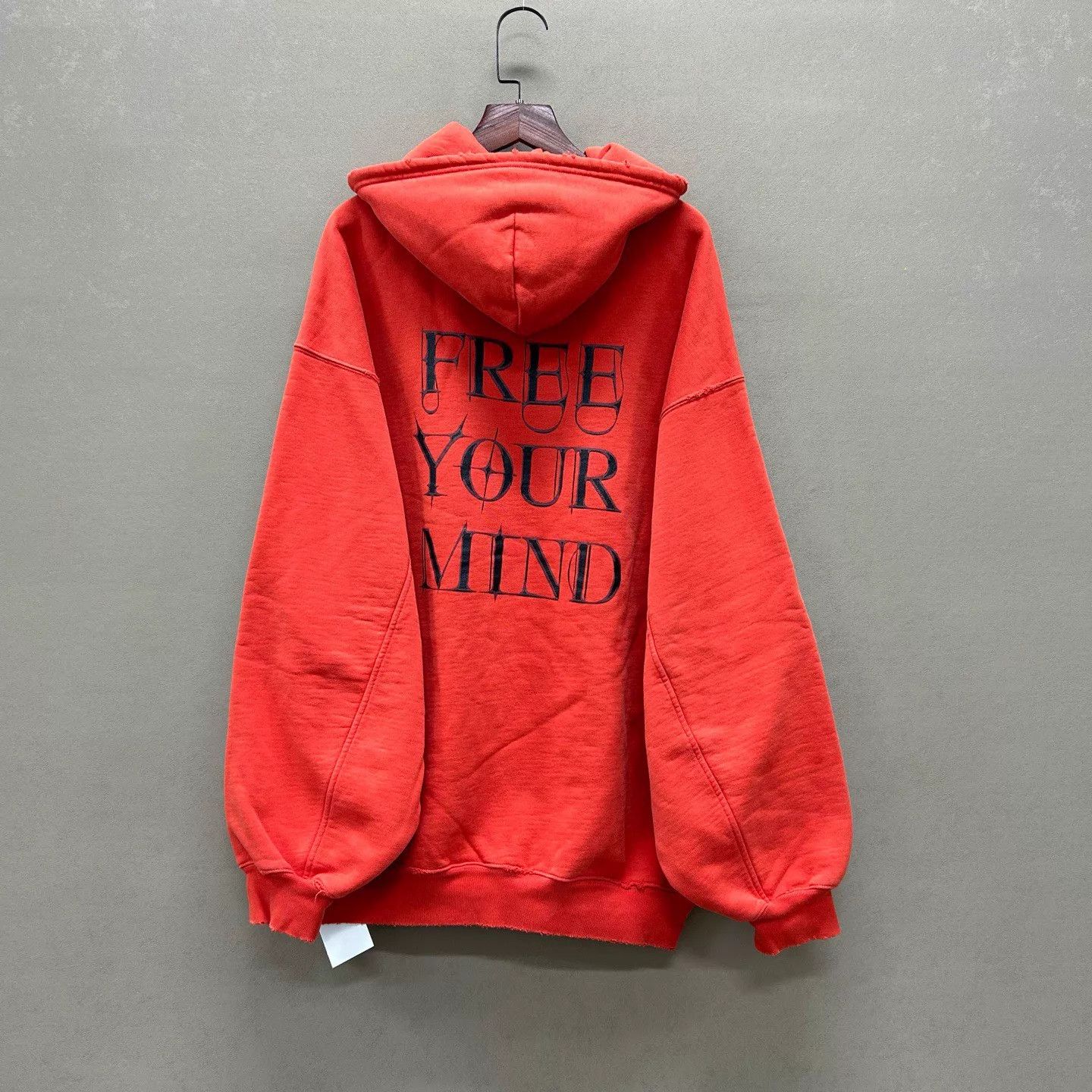 Balenciaga Balenciaga Sanskrit Destroyed Sweatshirt 99 New XS Size US XS / EU 42 / 0 - 2 Thumbnail