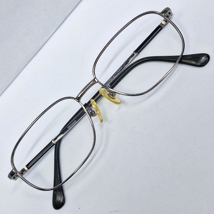 Other Charmant ZE23225 Pure Titanium Glasses Frame Silver 9g Size ONE SIZE - 1 Thumbnail