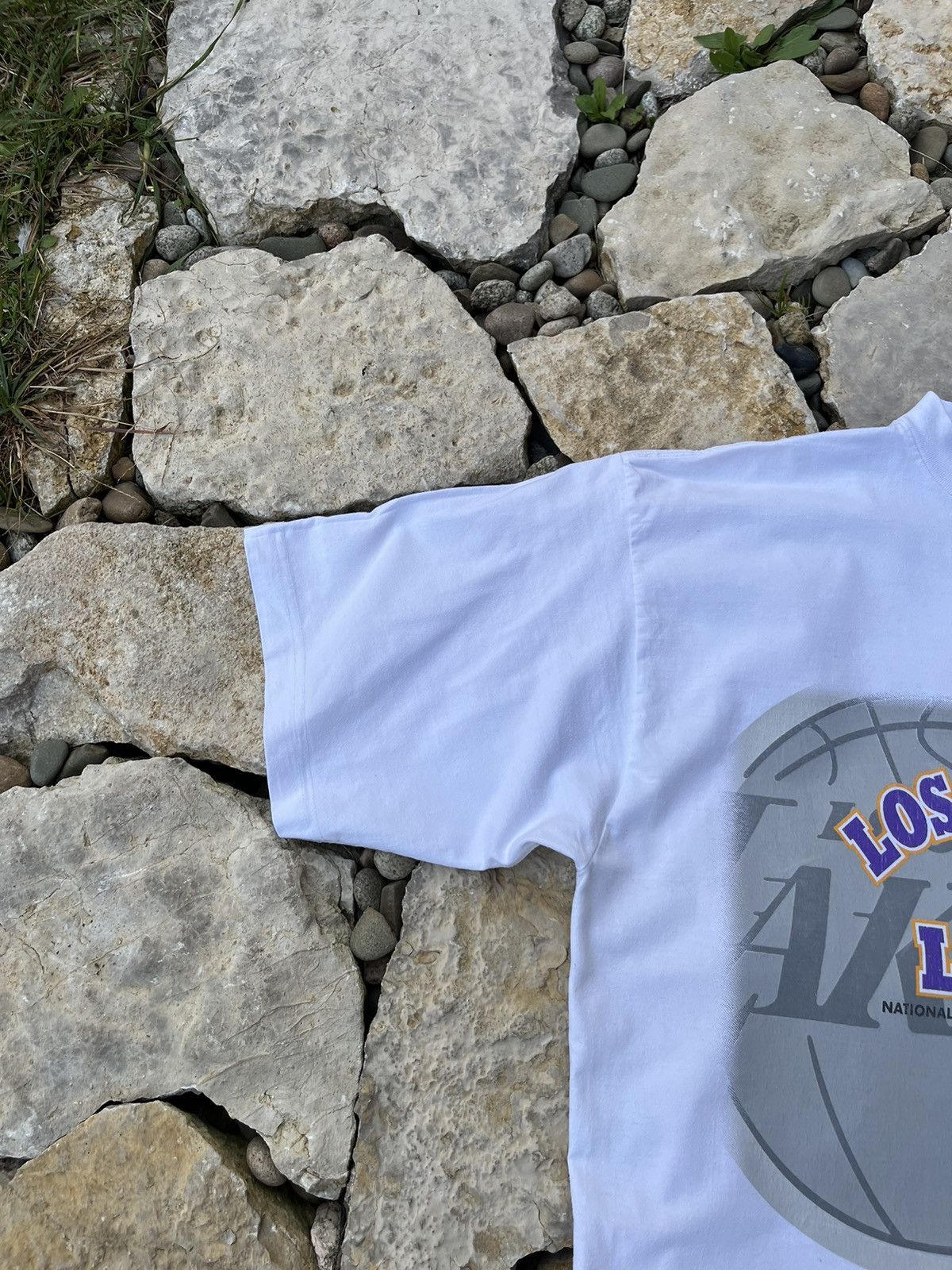 NBA × Starter × Vintage Vintage Starter Los Angeles Lakers y2k NBA tee t-shirt retro Size US L / EU 52-54 / 3 - 5 Thumbnail