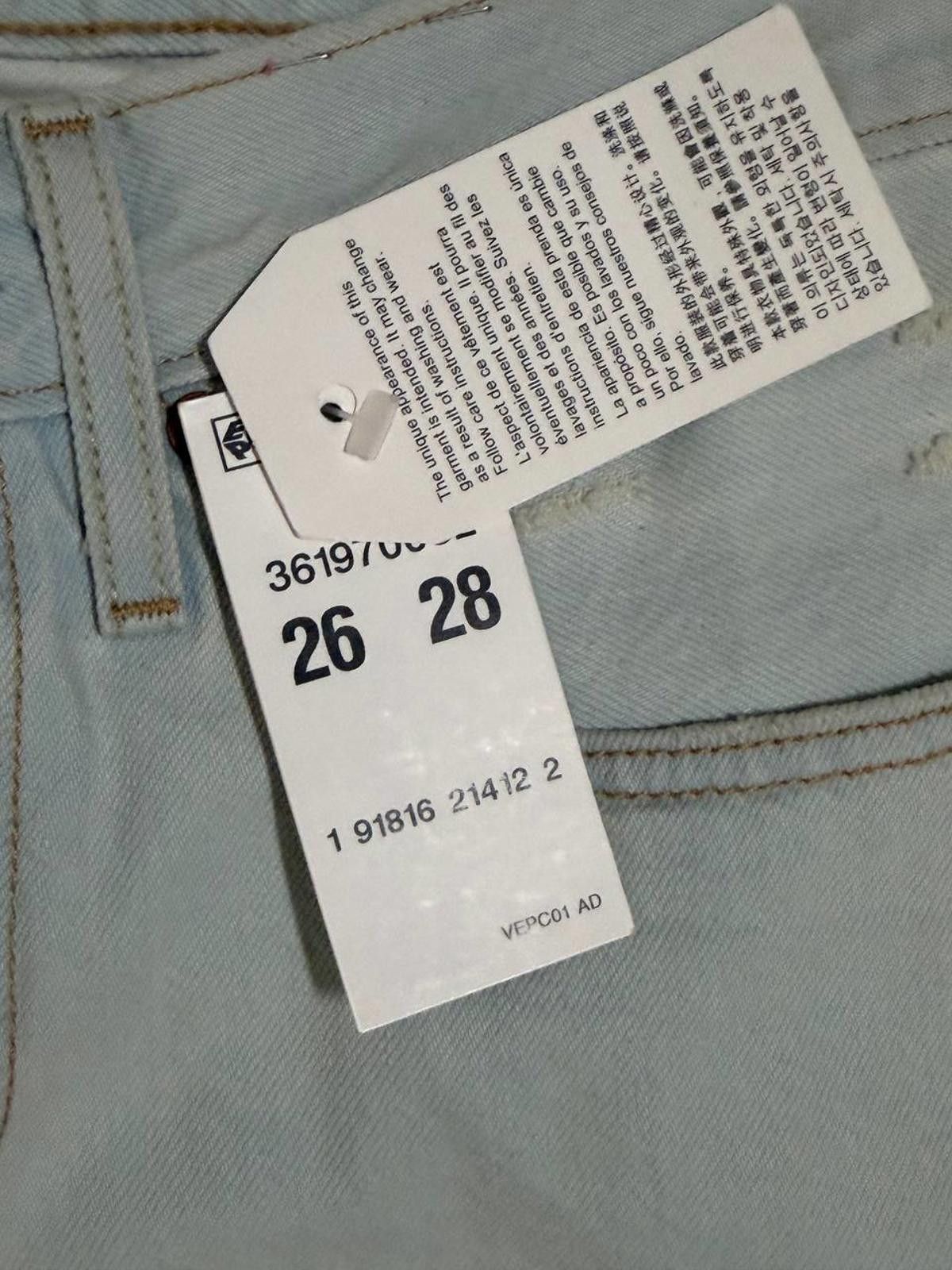 Other Levi’s 501 Women's Distressed Jeans – Light Wash – 26x28 Size 26" / US 2 / IT 38 - 6 Thumbnail