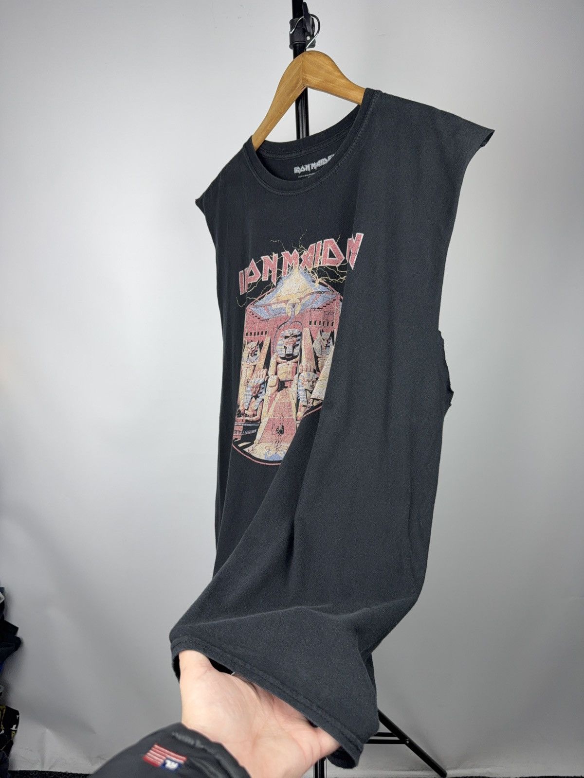 Iron Maiden 2019 Iron Maiden Powerslave Egypt Cut Off Sleeveless Tee Size US L / EU 52-54 / 3 - 7 Thumbnail