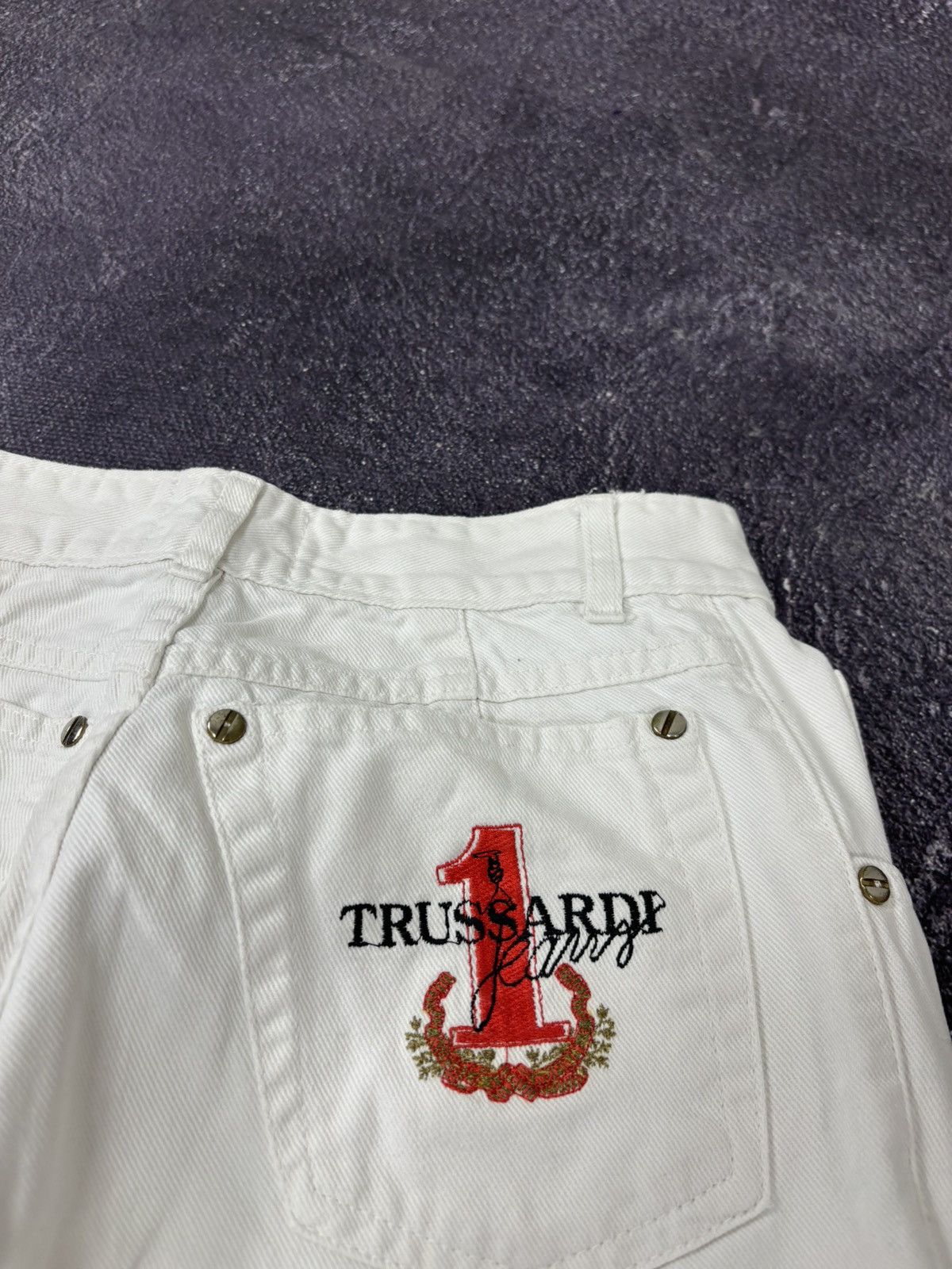 Trussardi Vintage Trussardi Women’s White Logo Luxury Tapered Jeans Size 28" / US 6 / IT 42 - 11 Thumbnail