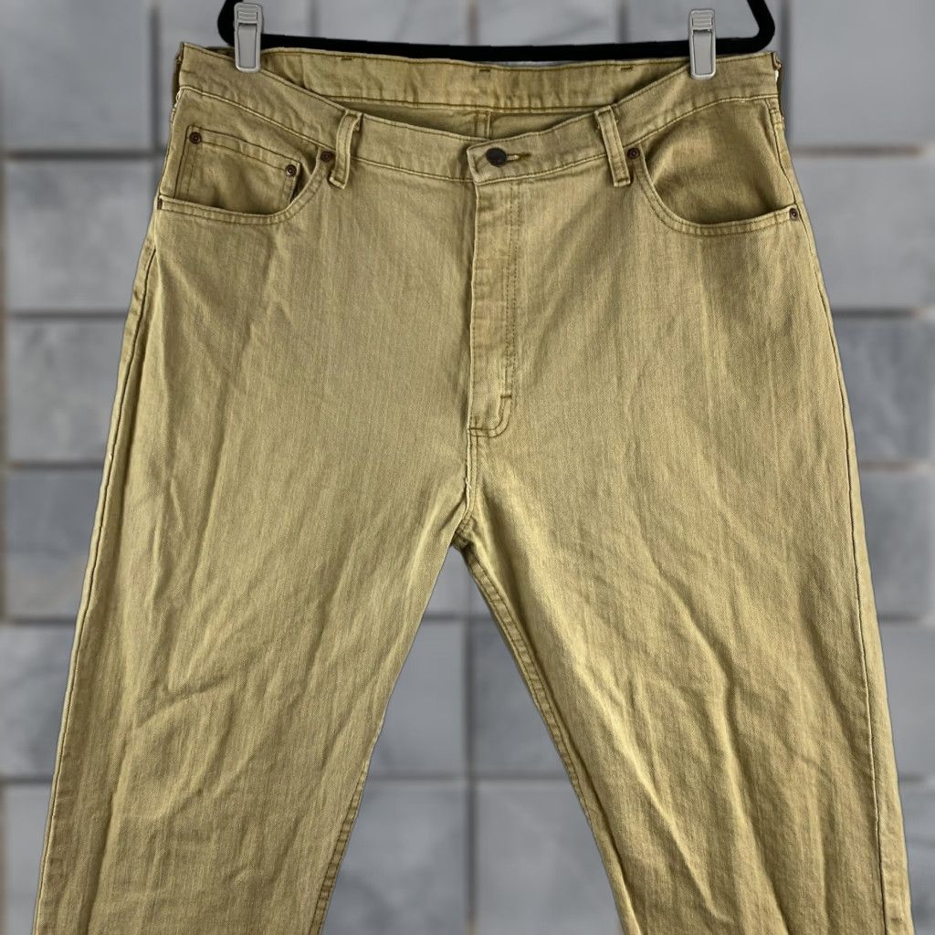 Wrangler Wrangler Jeans Mens 38 Beige Straight Distressed Denim Light Wash Pants Size US 38 / EU 54 - 1 Thumbnail