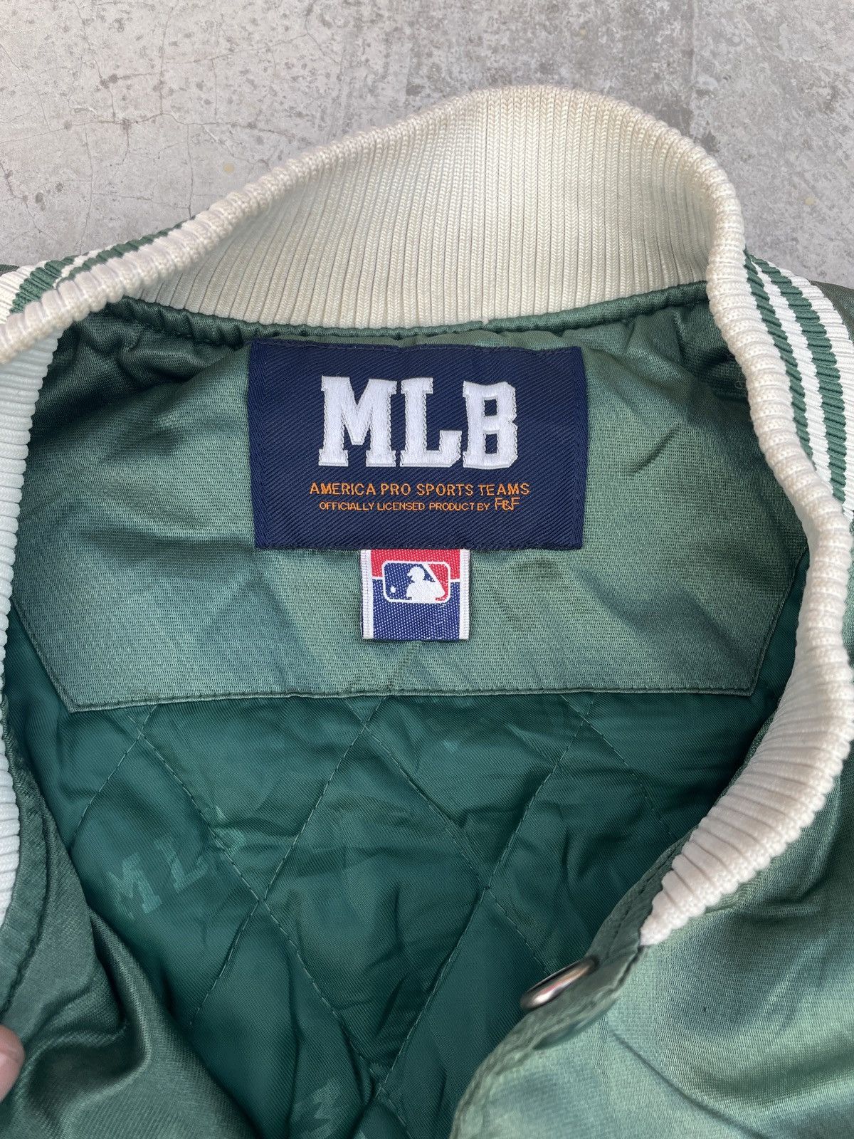 MLB Vintage Athlethic MLB baseball league jacket Size US L / EU 52-54 / 3 - 4 Thumbnail