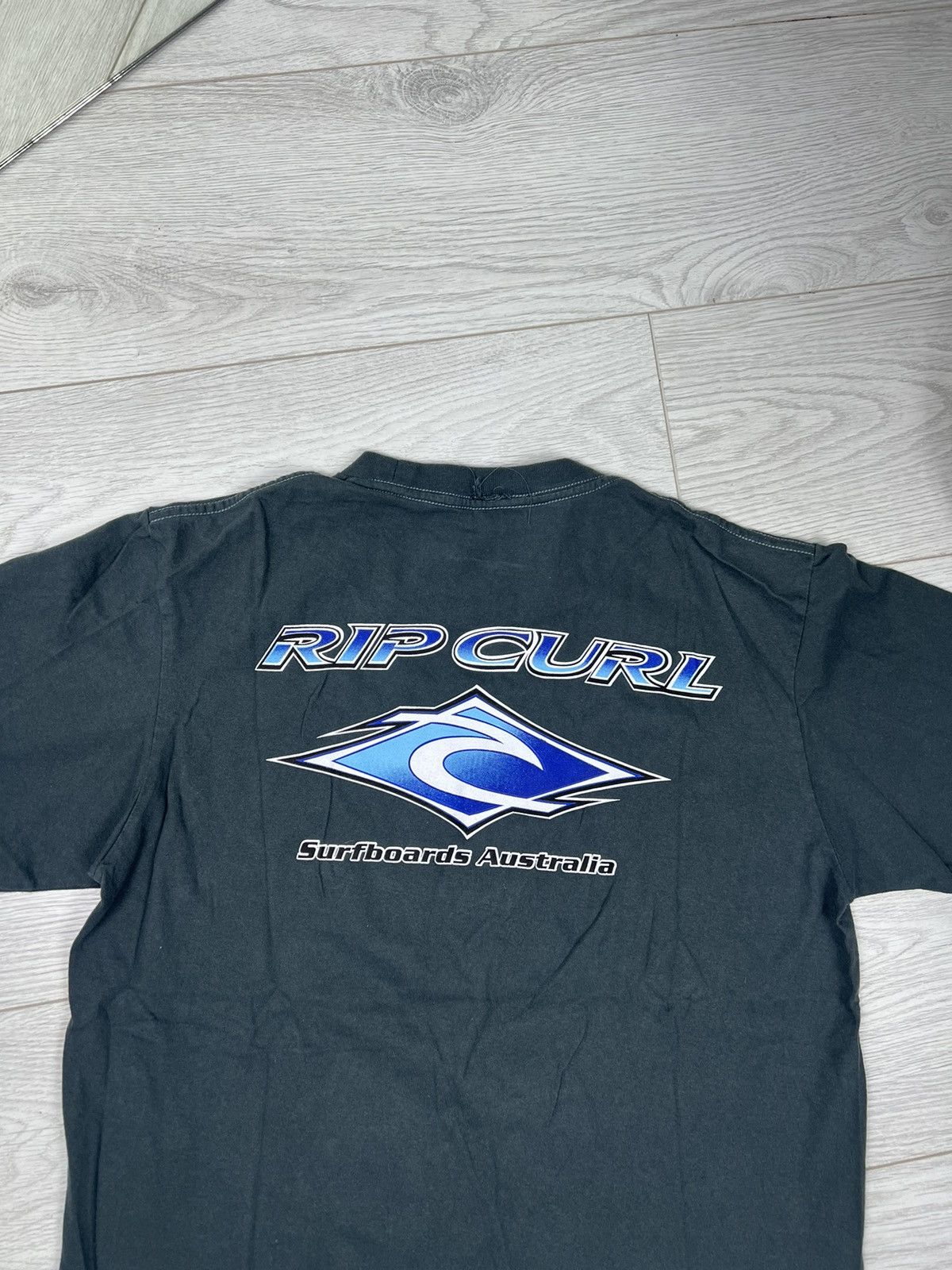Quiksilver × Rip Curl × Vintage Vintage 90's Quiksilver Surfing Faded Purple T-Shirt Size US S / EU 44-46 / 1 - 5 Thumbnail
