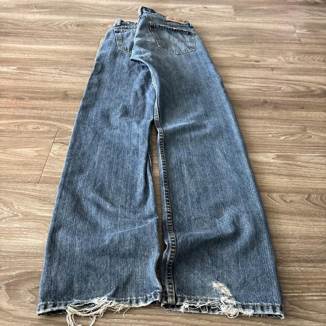 Levi's Crazy Vintage Y2K/2000s Levis Medium Wash Essential Denim Jeans! 32x33 Size US 32 / EU 48 - 4 Thumbnail