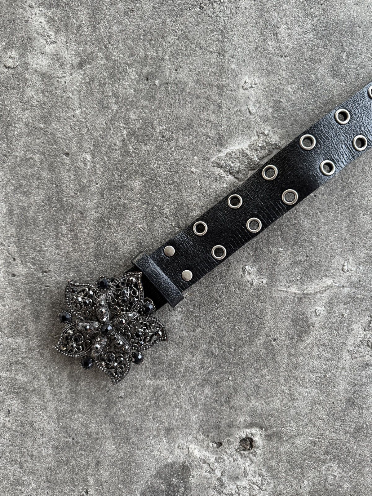 Japanese Brand Vintage Crystal Belt With Two Prong Belt Size ONE SIZE - 2 Thumbnail