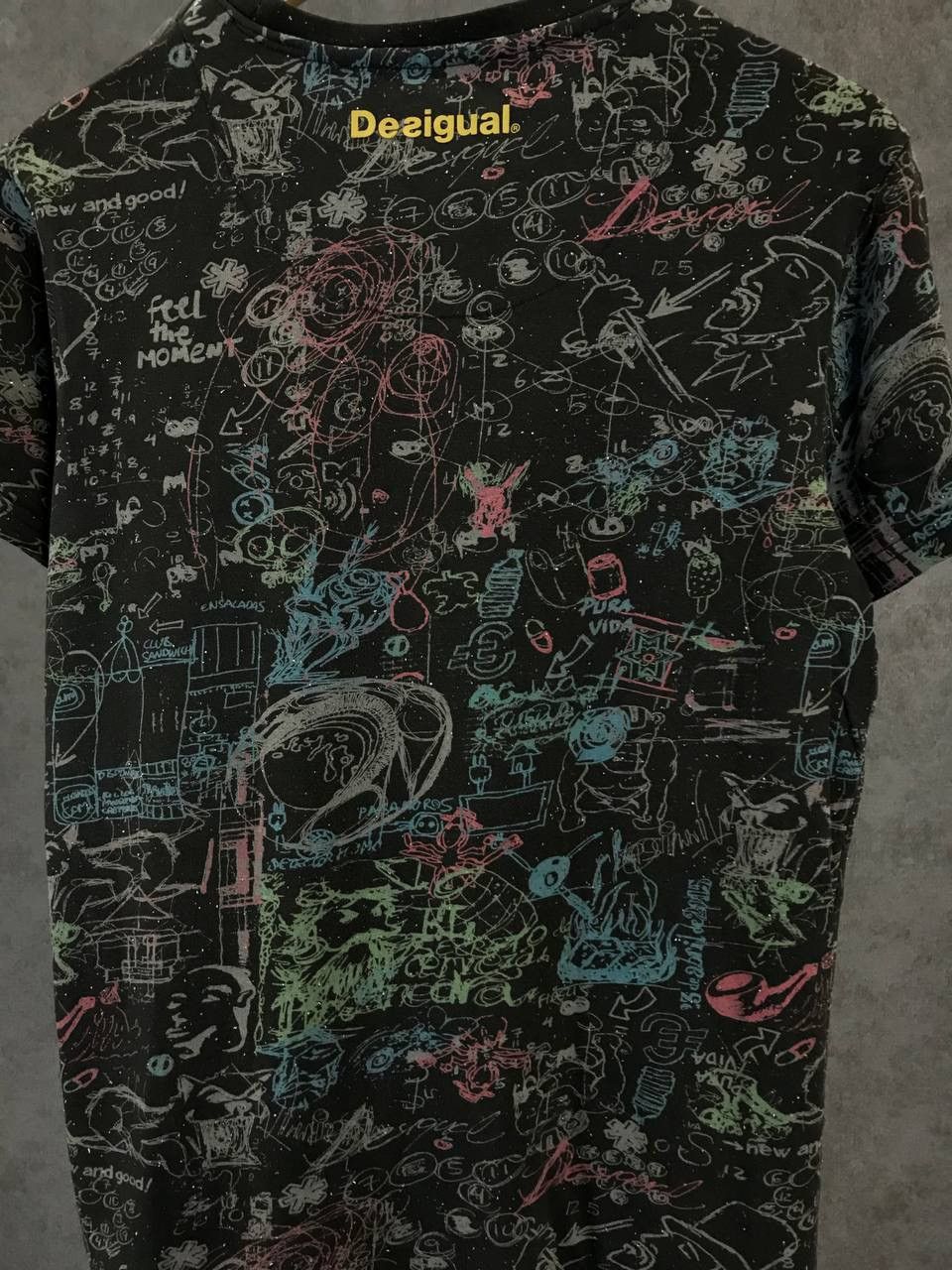 Designer Desigual designer crazy art tee Size US S / EU 44-46 / 1 - 9 Thumbnail