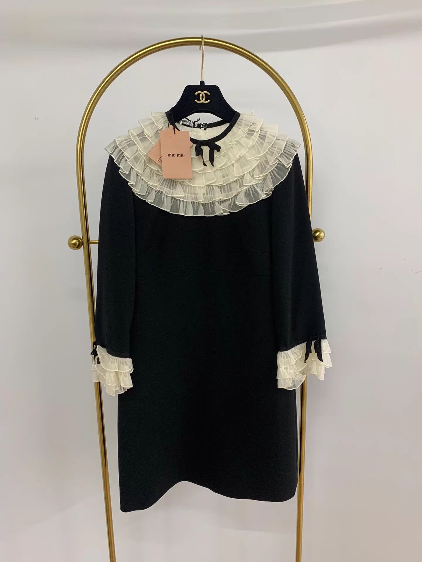 Miu Miu MIU MIU black and white lace collar dress 38 Size S / US 4 / IT 40 - 1 Thumbnail
