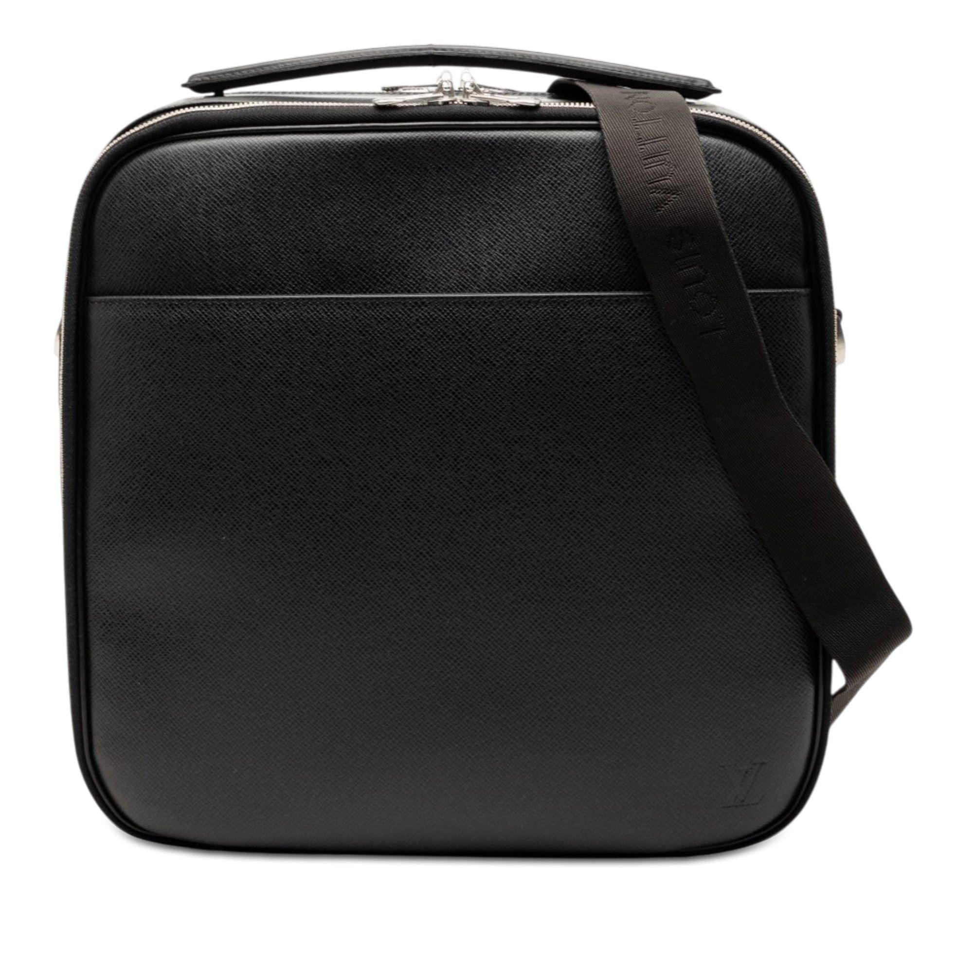 Louis Vuitton Taiga Tura Size ONE SIZE - 1 Thumbnail