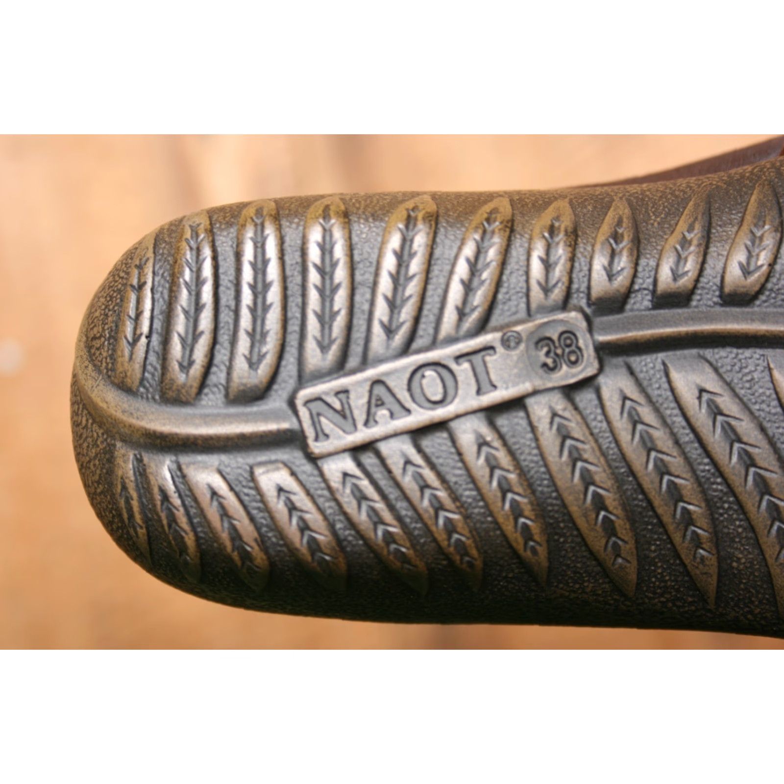 Vintage NAOT Miro Brown Leather Slip-On Loafers Womens US 7 EUR 38 Casual Slip On Neat Shoes Size US 7 / IT 37 - 6 Thumbnail