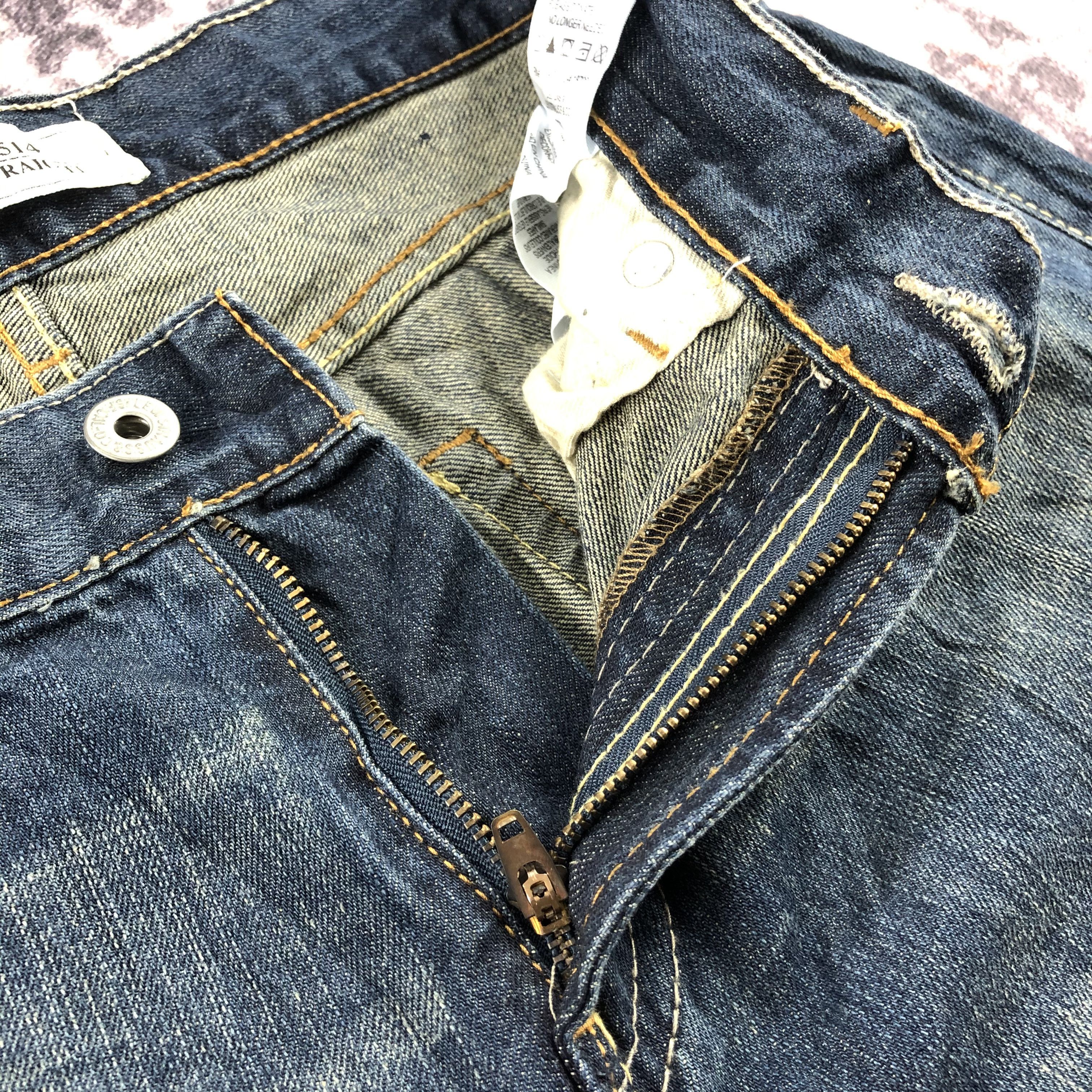 Vintage Blue Wash Levis 514 Jeans-JM3073