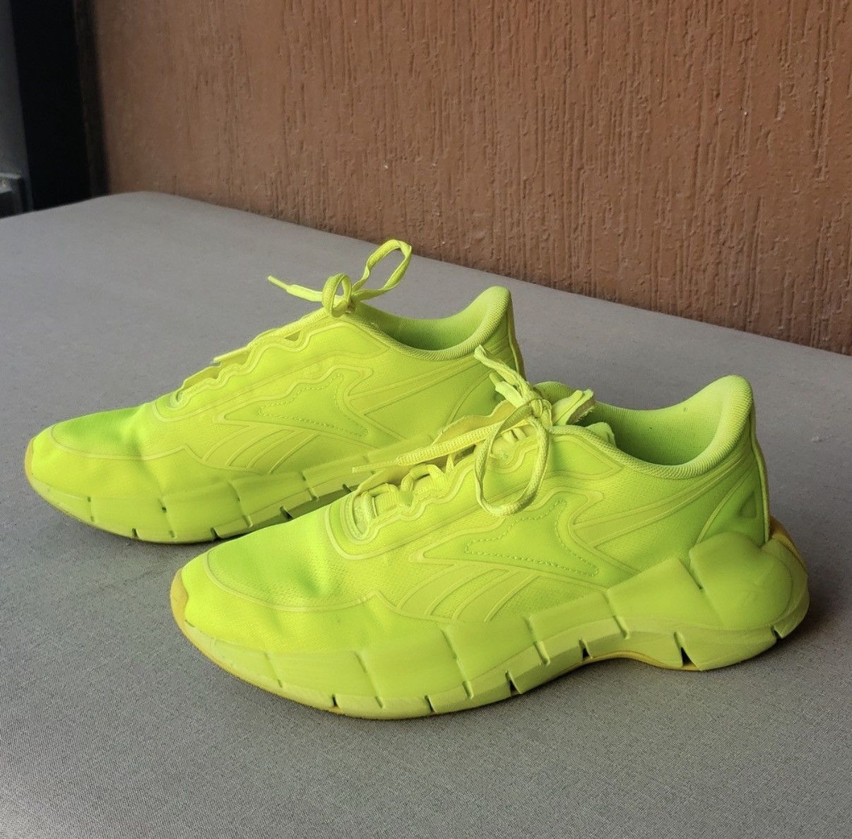 Reebok Reebok X Victoria Beckham Tennis Shoes, Men’s Size 7 Size US 7 / IT 37 - 4 Thumbnail