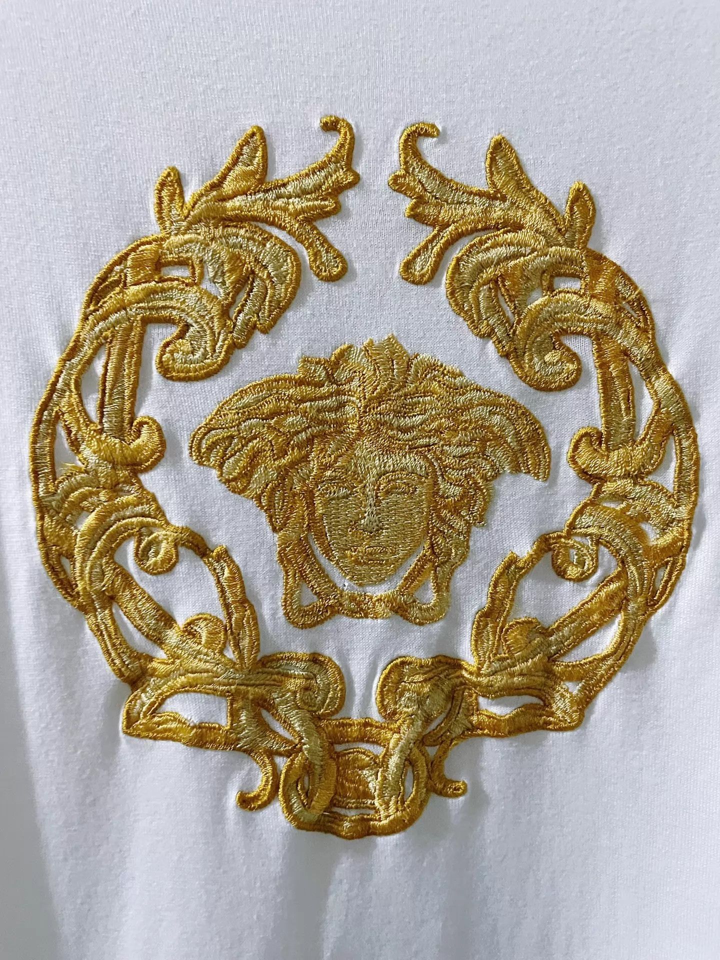 Versace Versace Medusa Baroque Gold Thread Embroidered SS Tee XL Size US XL / EU 56 / 4 - 6 Thumbnail