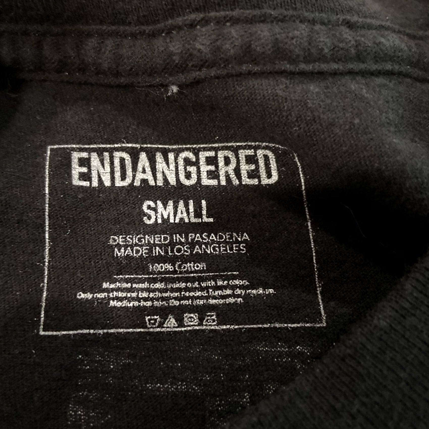 Vintage VINTAGE Endangered Los Angeles Men’s T-Shirt S Crew Neck Black 100% Cotton Graphic Tee Size US S / EU 44-46 / 1 - 2 Thumbnail