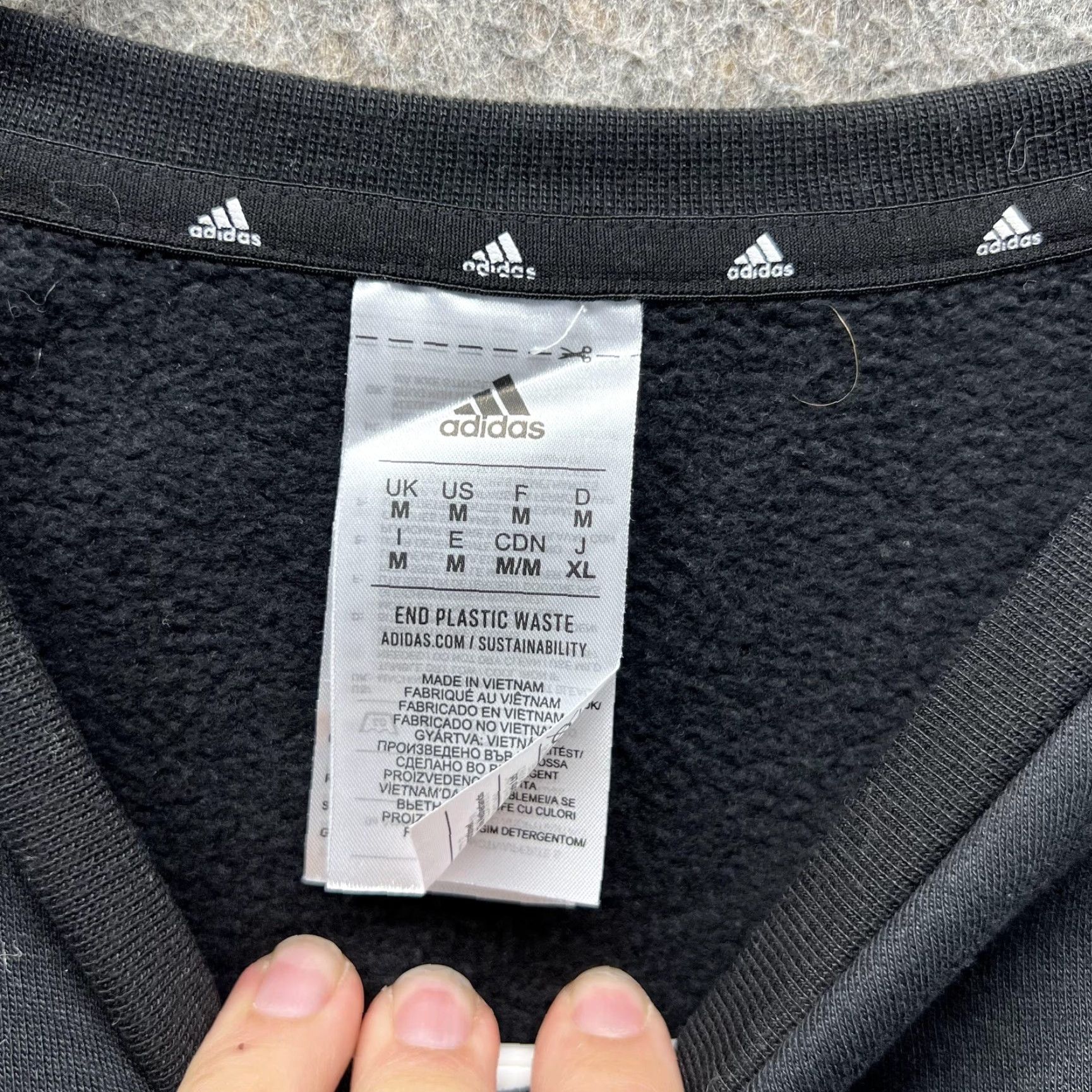 Adidas VINTAGE Adidas Sweatshirt Mens M Black Stripe Crewneck Pullover Y2K Trefoil Size US M / EU 48-50 / 2 - 2 Thumbnail