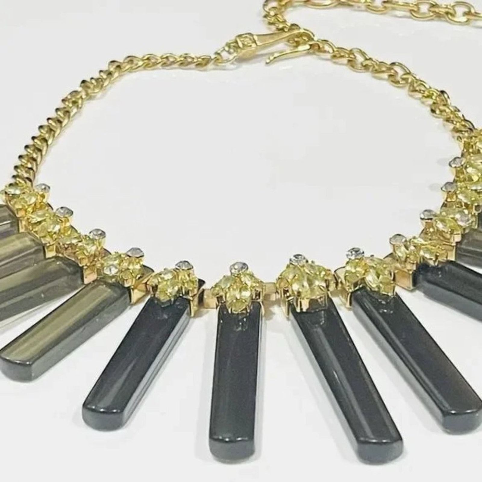 Ann Taylor ANN TAYLOR Smokey Quartz Fringe Stone Statement Necklace Size ONE SIZE - 4 Thumbnail