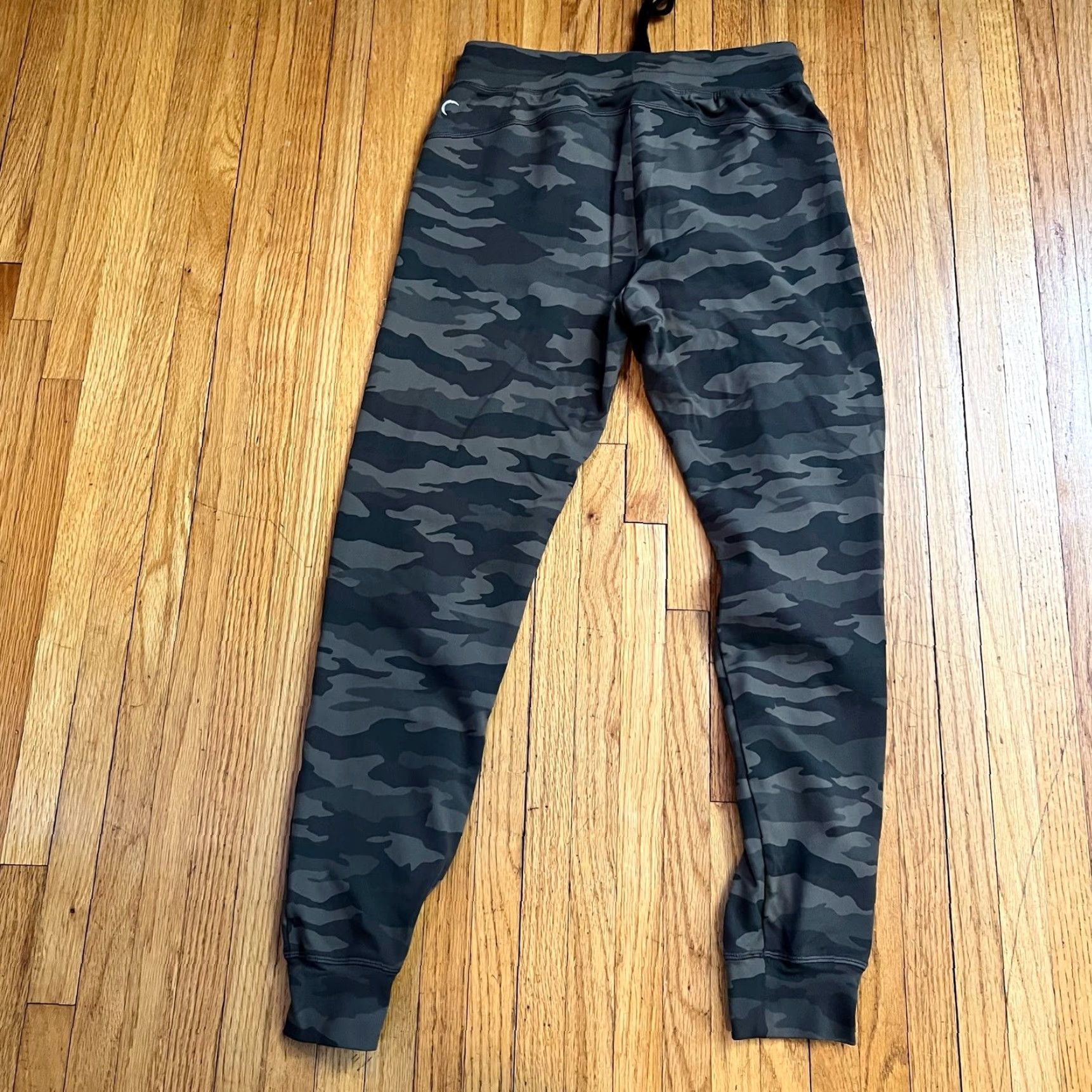 Vintage Zyia Pants Womens XS Green Camo Jogger Unwind Pull on Tapered Elastic Waist Size 26" / US 2 / IT 38 - 3 Thumbnail