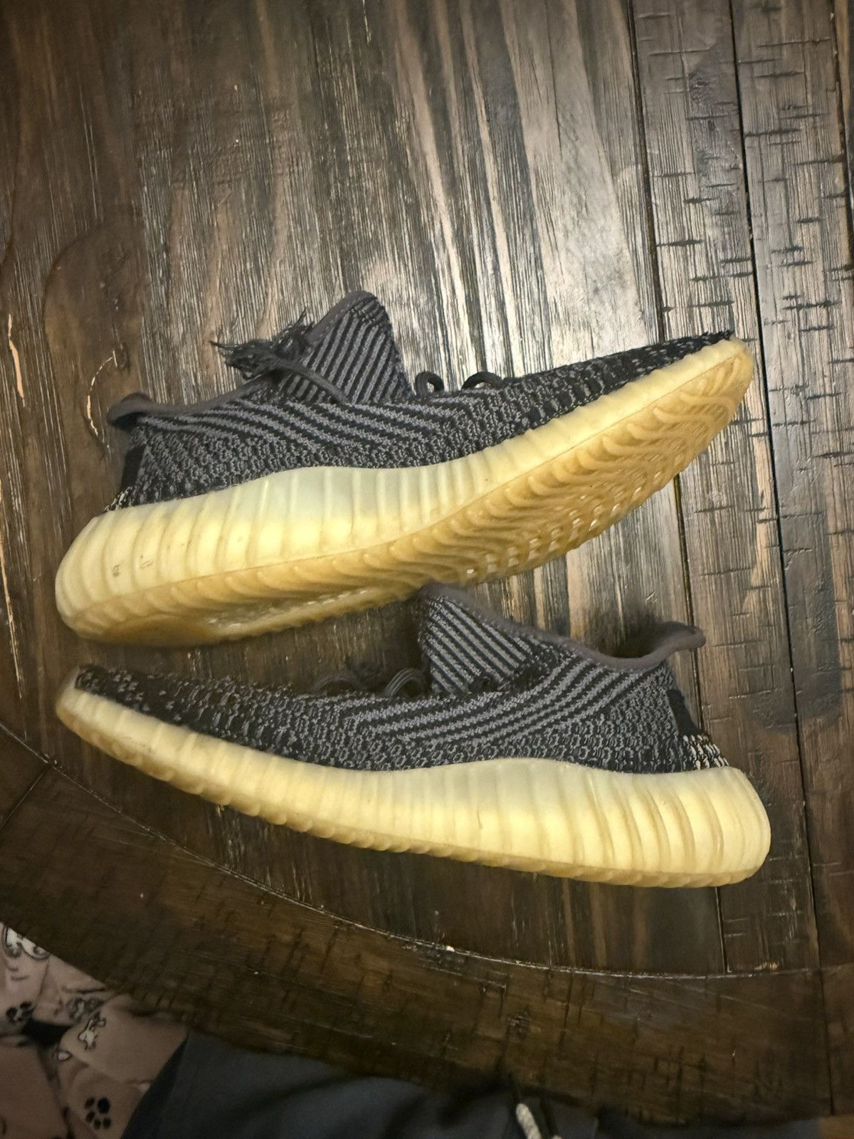 Yeezy Yeezy Carbon boost V2 350 Size US 9.5 / EU 42-43 - 2 Thumbnail