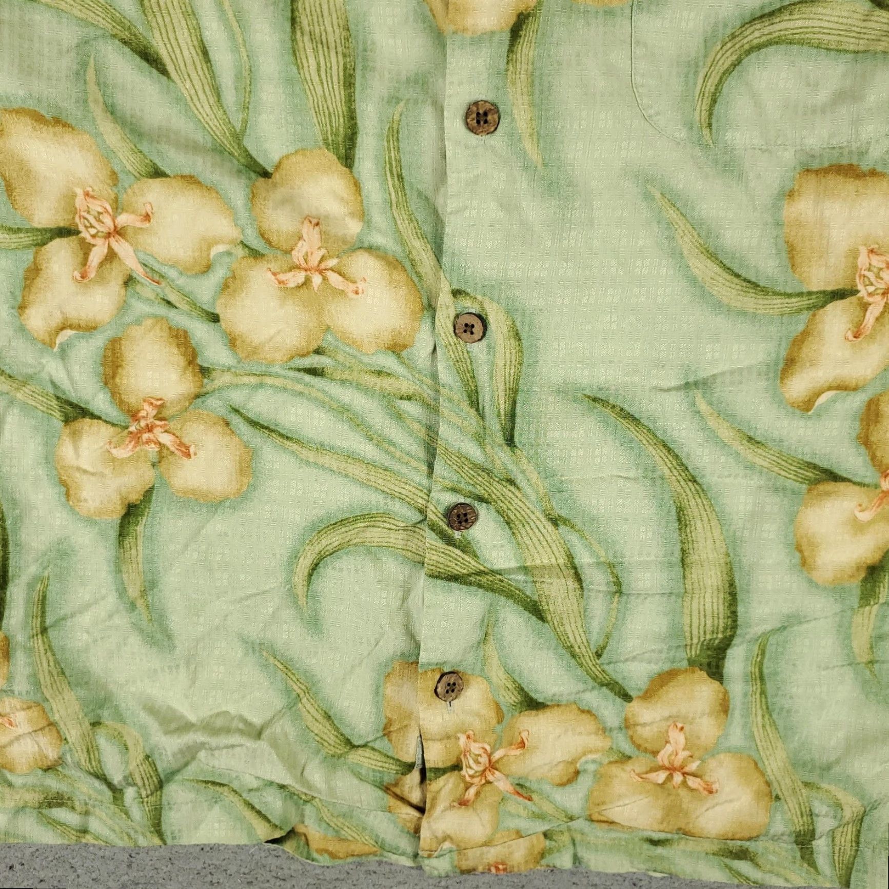 Tommy Bahama VINTAGE Tommy Bahama Shirt Mens XL Short Sleeve Green Floral Silk Hawaiian Casual Size US XL / EU 56 / 4 - 3 Thumbnail