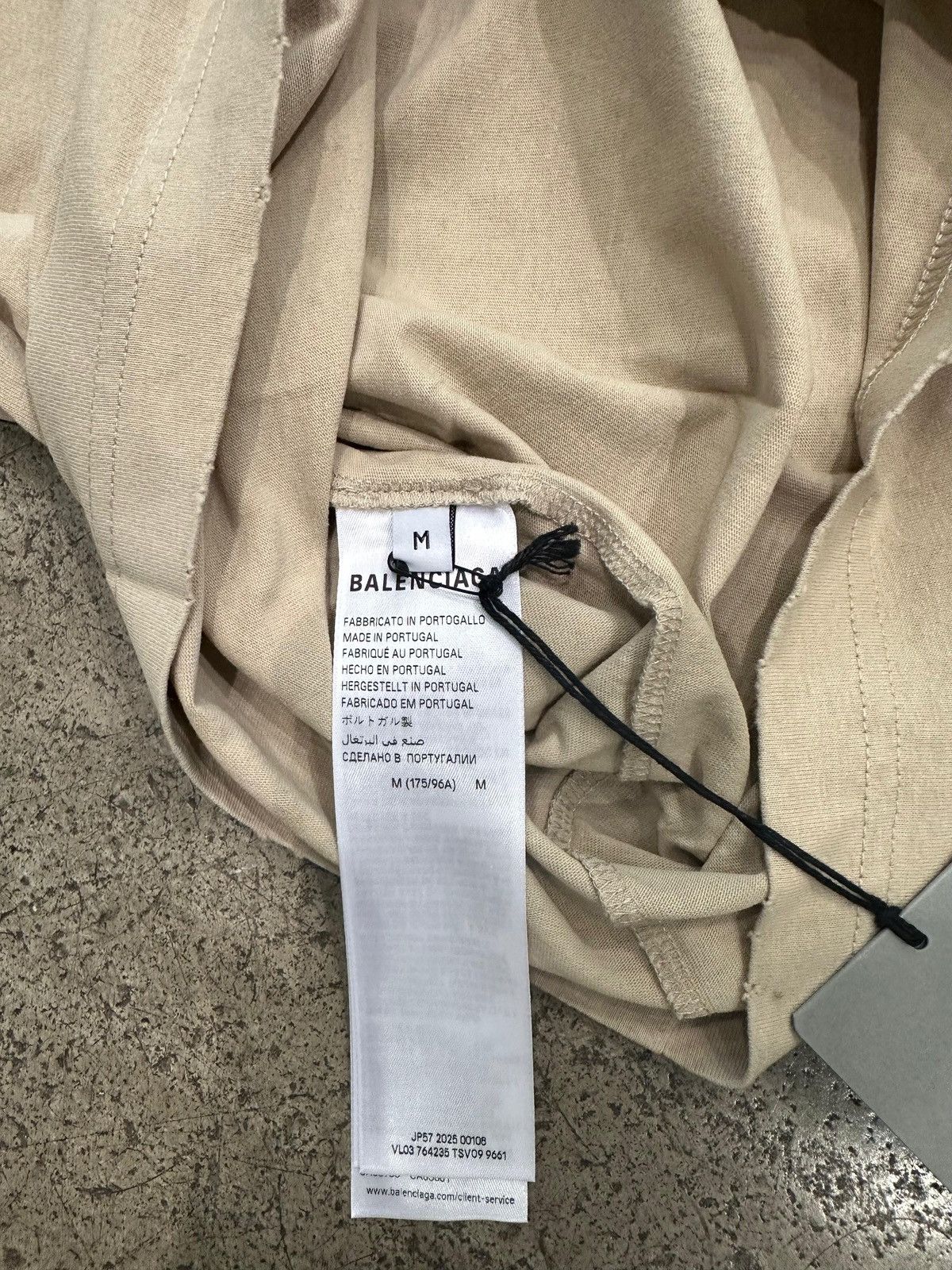 Balenciaga BALENCIAGA - Back Embroidered Jersey T-Shirt Beige Size US M / EU 48-50 / 2 - 3 Thumbnail