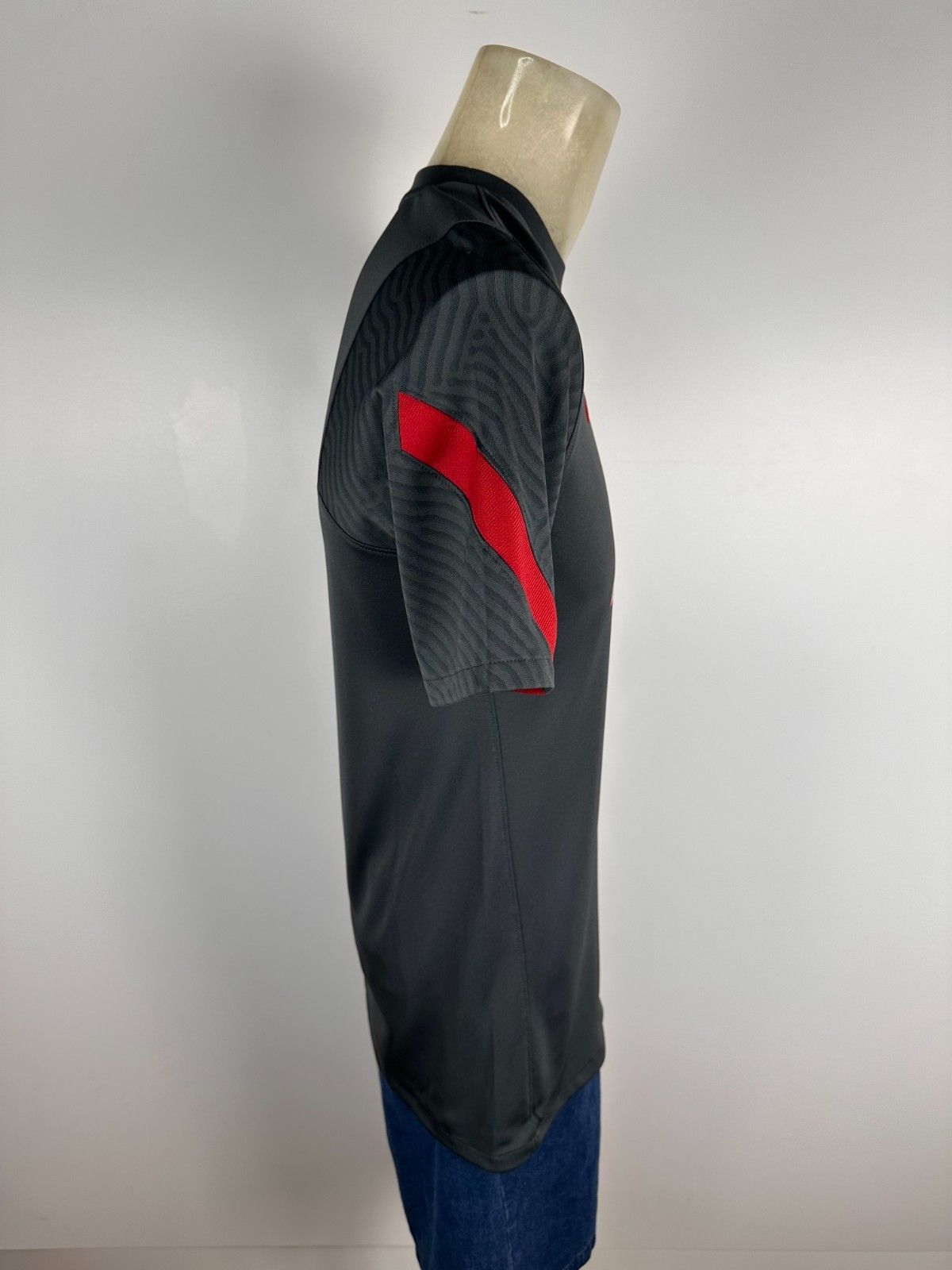 Nike Liverpool 2021 Training Football Shirt Soccer Jersey Nike M Size US M / EU 48-50 / 2 - 6 Thumbnail