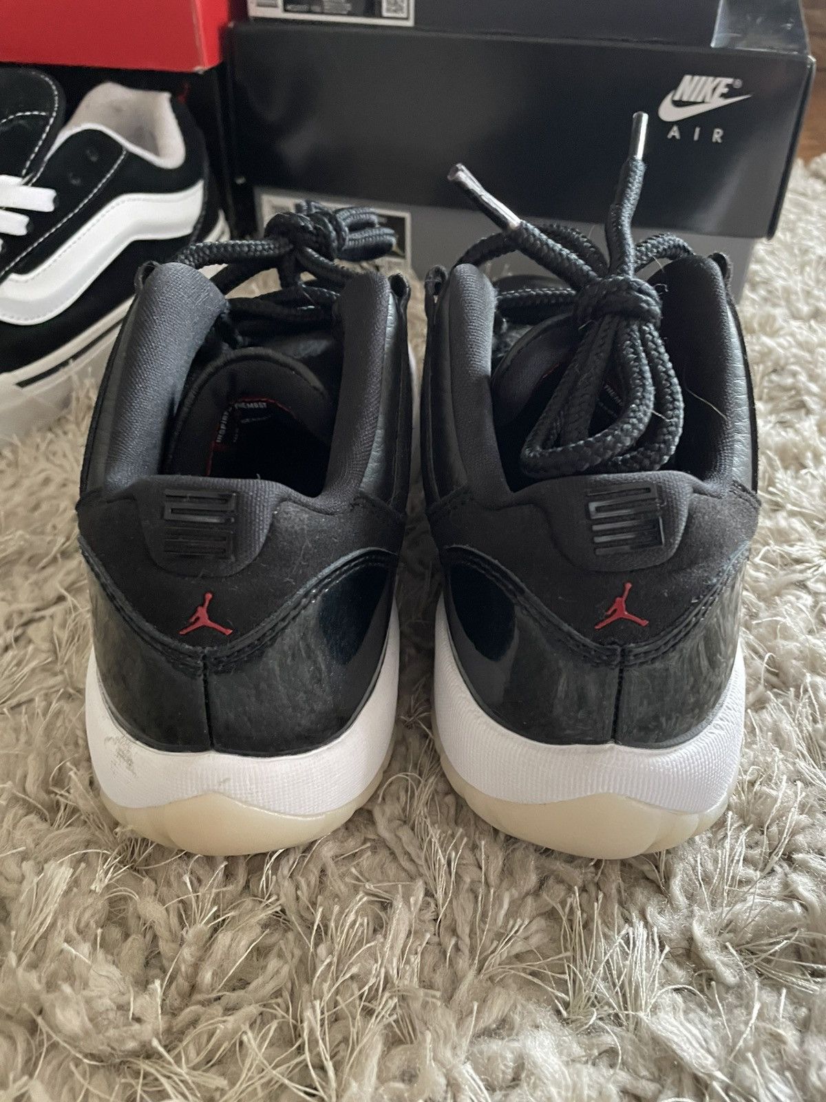 Jordan Brand Jordan 11 Low Gs 72-10 Size US 6 / EU 39 - 6 Thumbnail