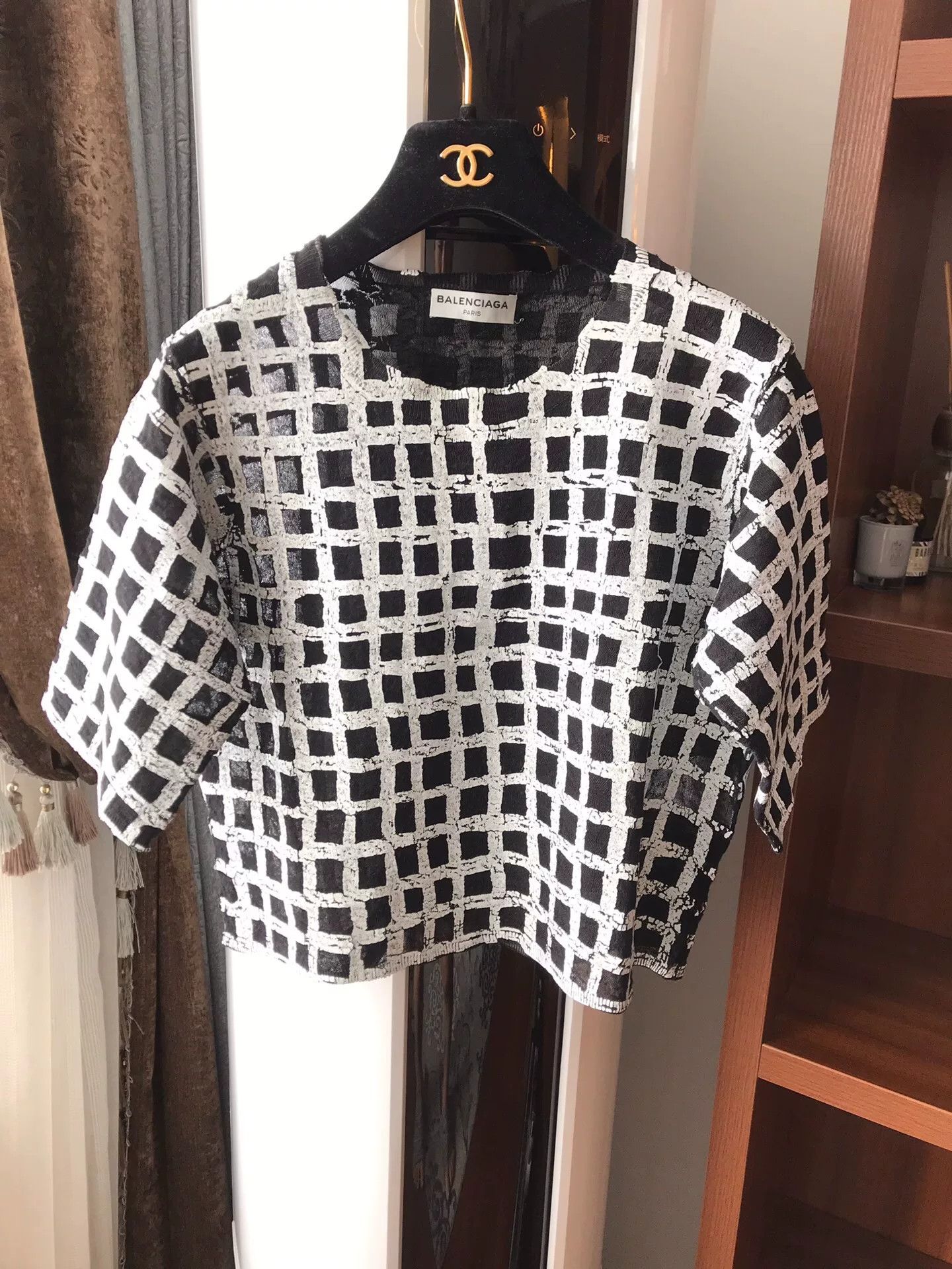 Balenciaga Balenciaga Runway Checked Women's T-Shirt Size XS / US 0-2 / IT 36-38 - 1 Thumbnail