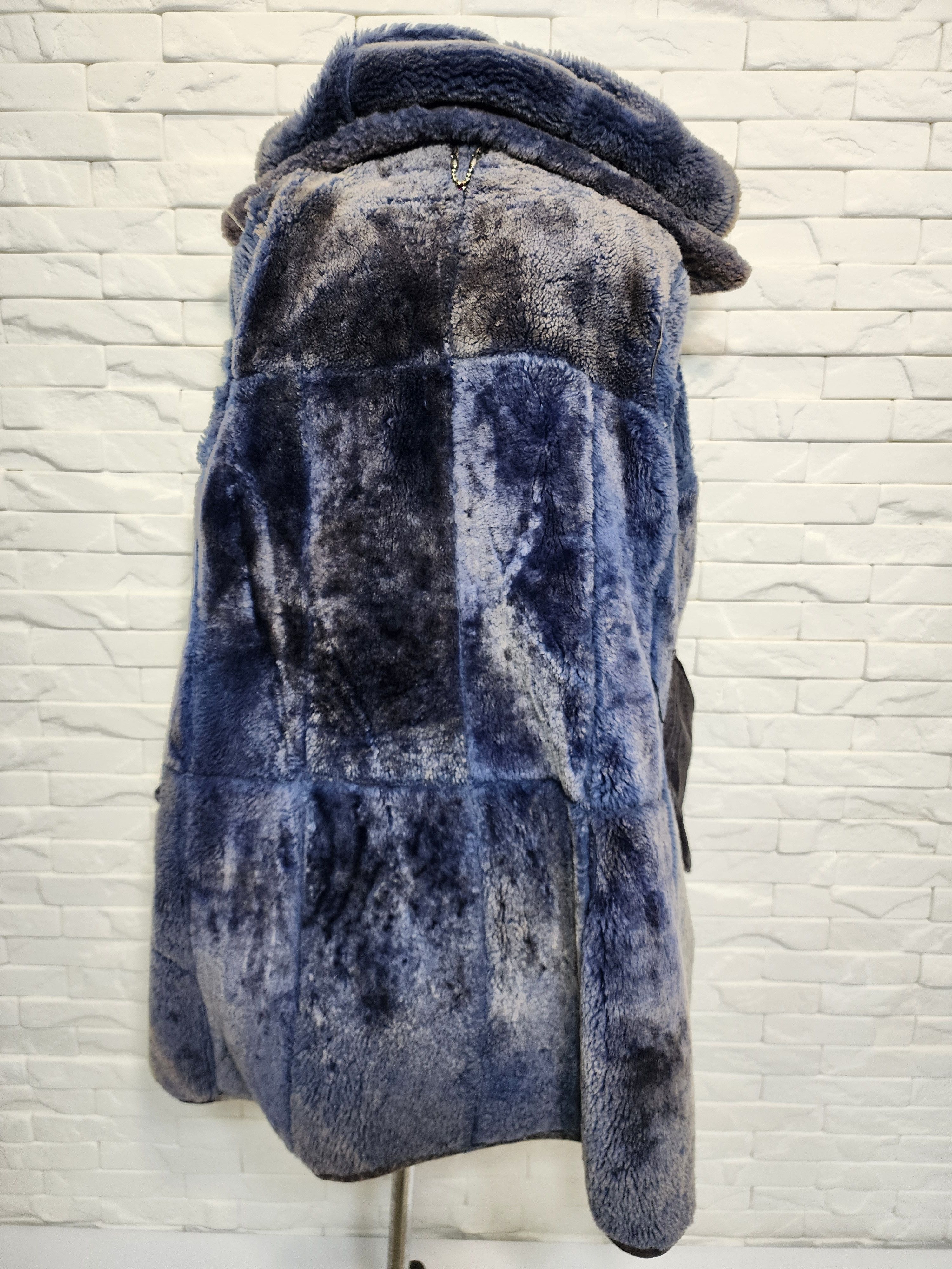 Furla Purple Sheepskin Coat: Women's Fur Winter Coat With Hood. Size XL / US 12-14 / IT 48-50 - 7 Thumbnail