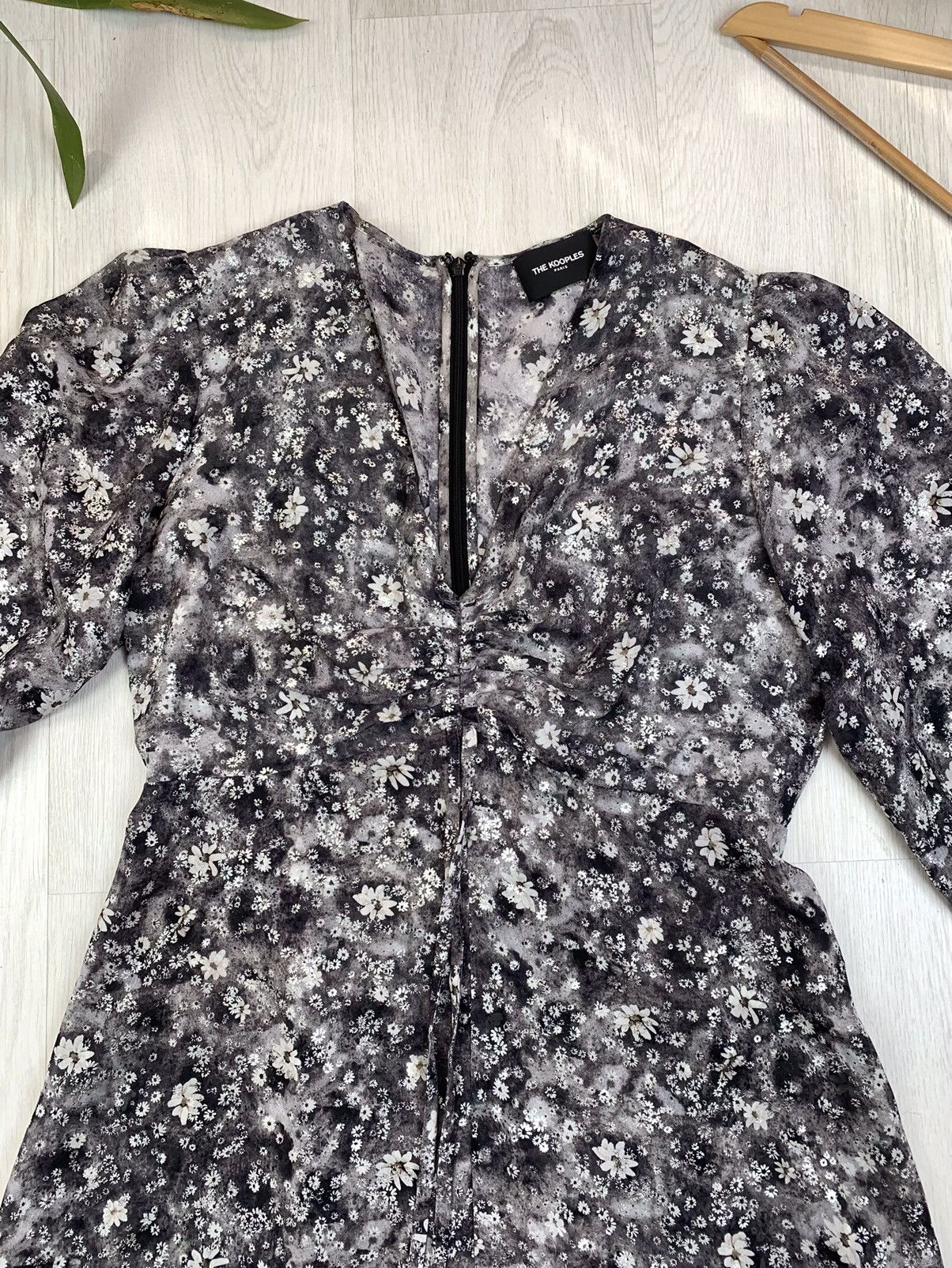 The Kooples THE KOOPLES PARIS Floral Print V-neck Mini Dress Size 4 Size L / US 10 / IT 46 - 3 Thumbnail