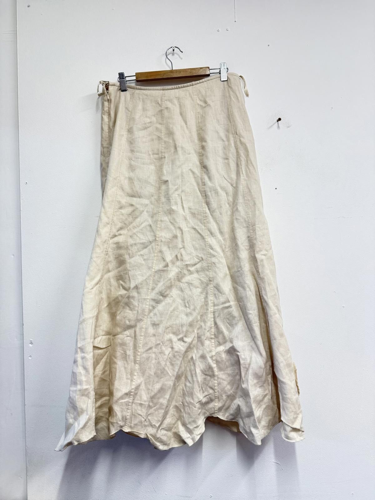 Other Beige Long Skirt with Crochet Detail Size 14 Size 32" / US 10 / IT 46 - 4 Thumbnail
