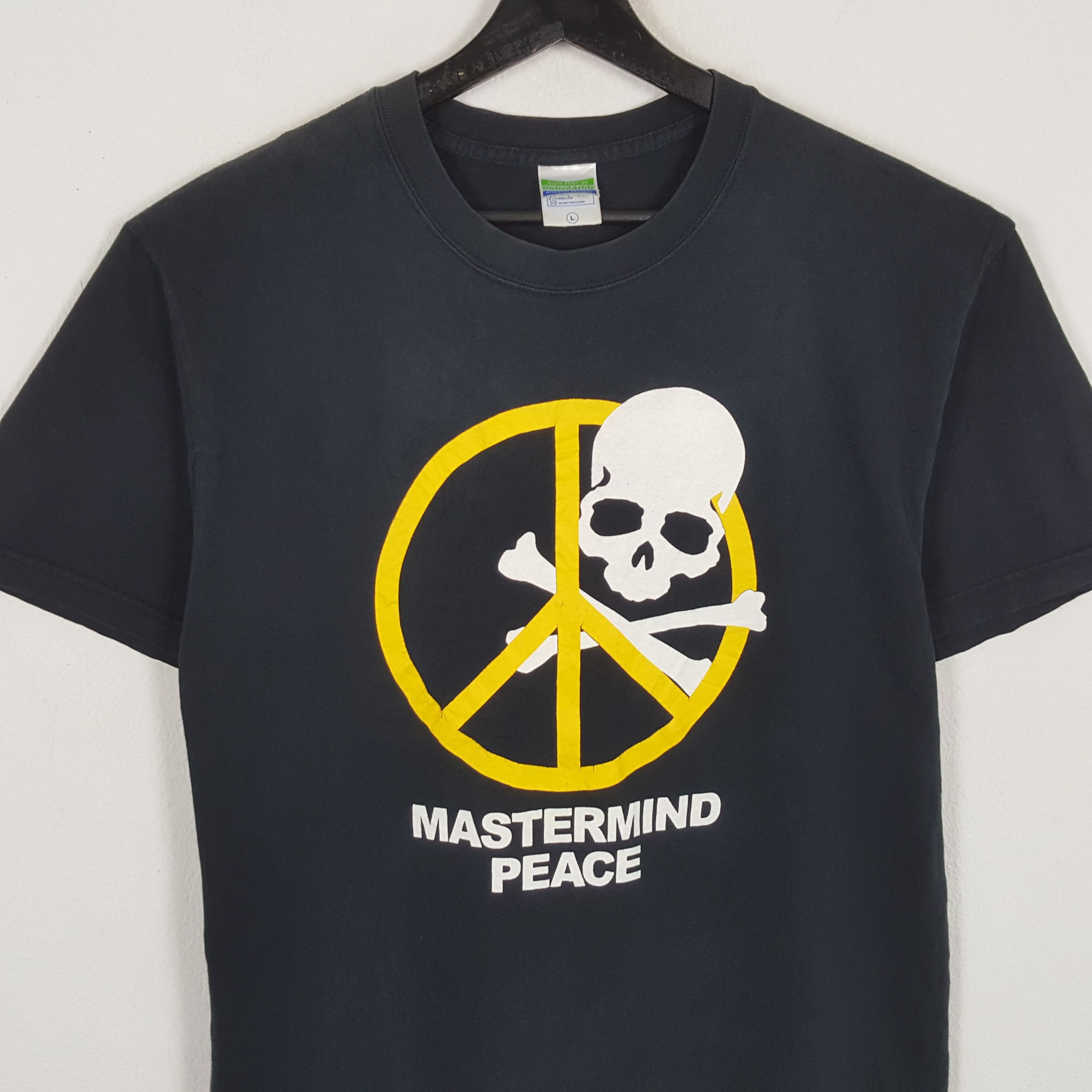 MASTERMIND PEACE JAPAN Tshirt Skulls Design Japanese Brand