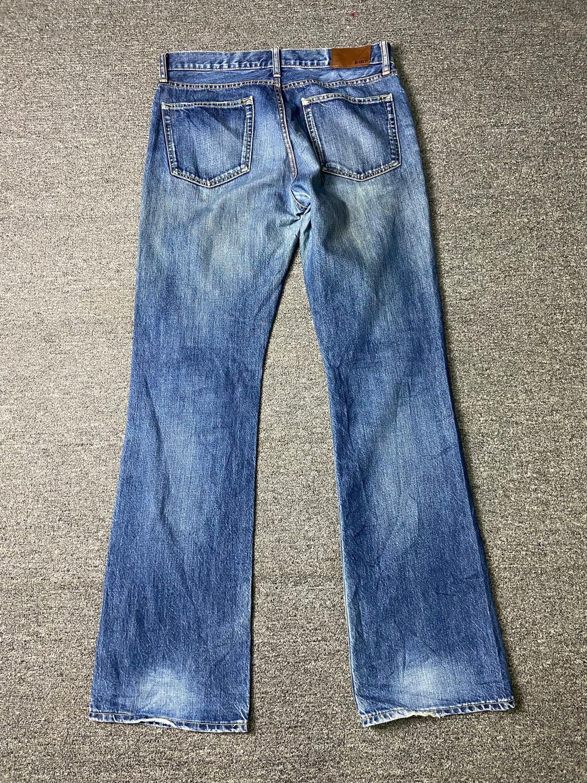 Japanese Brand × Vintage Original Basic Brand Regular Fit Bootcut Jeans (131) Size US 33 - 2 Thumbnail