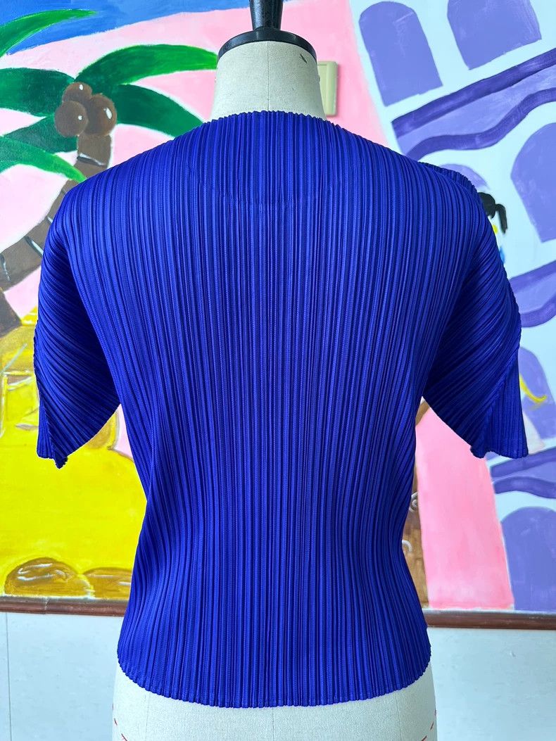 Issey Miyake Issey Miyake A hollowed-out blue-purple top Size XL / US 12-14 / IT 48-50 - 3 Thumbnail