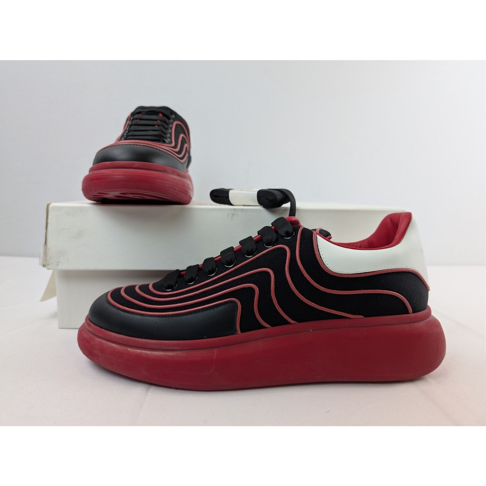 Alexander McQueen o1rshd1 Waves Knit Sneakers in Black/Red/White 43 Size US 10 / EU 43 - 19 Thumbnail