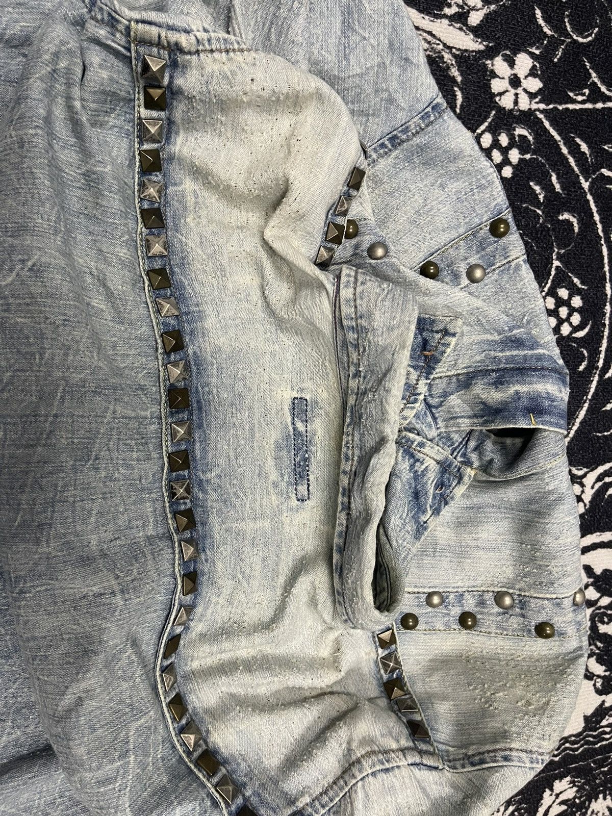Japanese Brand 2000s KMRII INSPIRED STUDDED DENIM BUTTON UP DISTRESSED Size US S / EU 44-46 / 1 - 21 Thumbnail