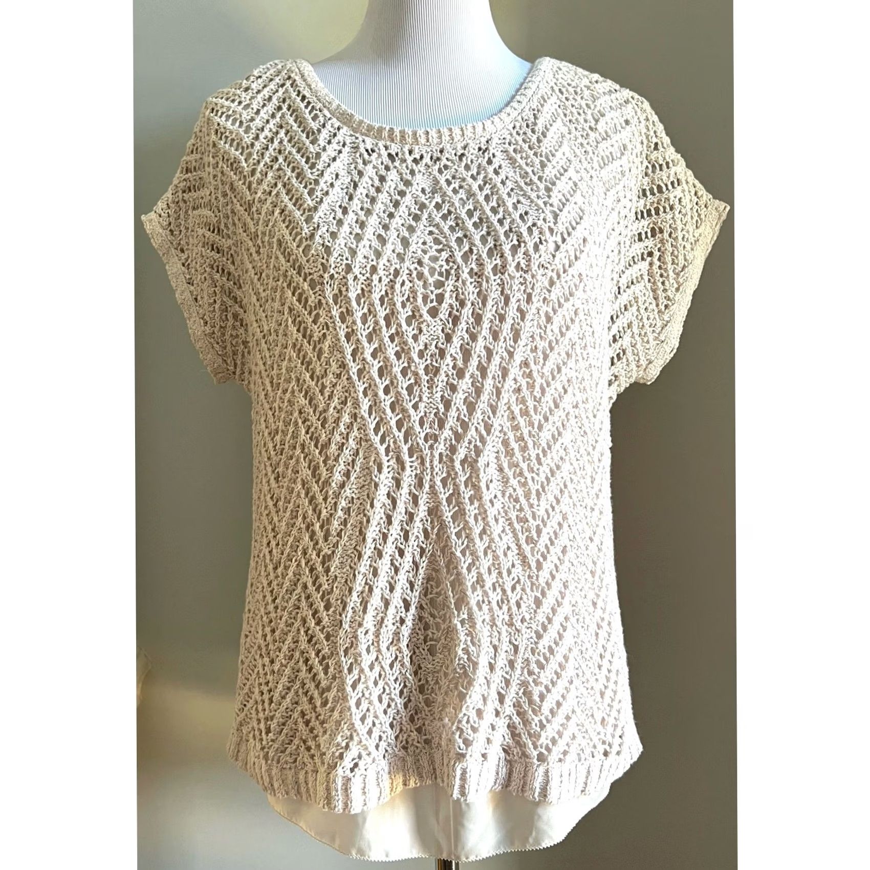 Lucky Brand Lucky Brand Crochet Open Weave Short Sleeve Layered Chiffon Cream Sz S Shirt Womens Pullover Open Knit Sweater Fashion Top Beige/Creme Size S / US 4 / IT 40 - 2 Thumbnail