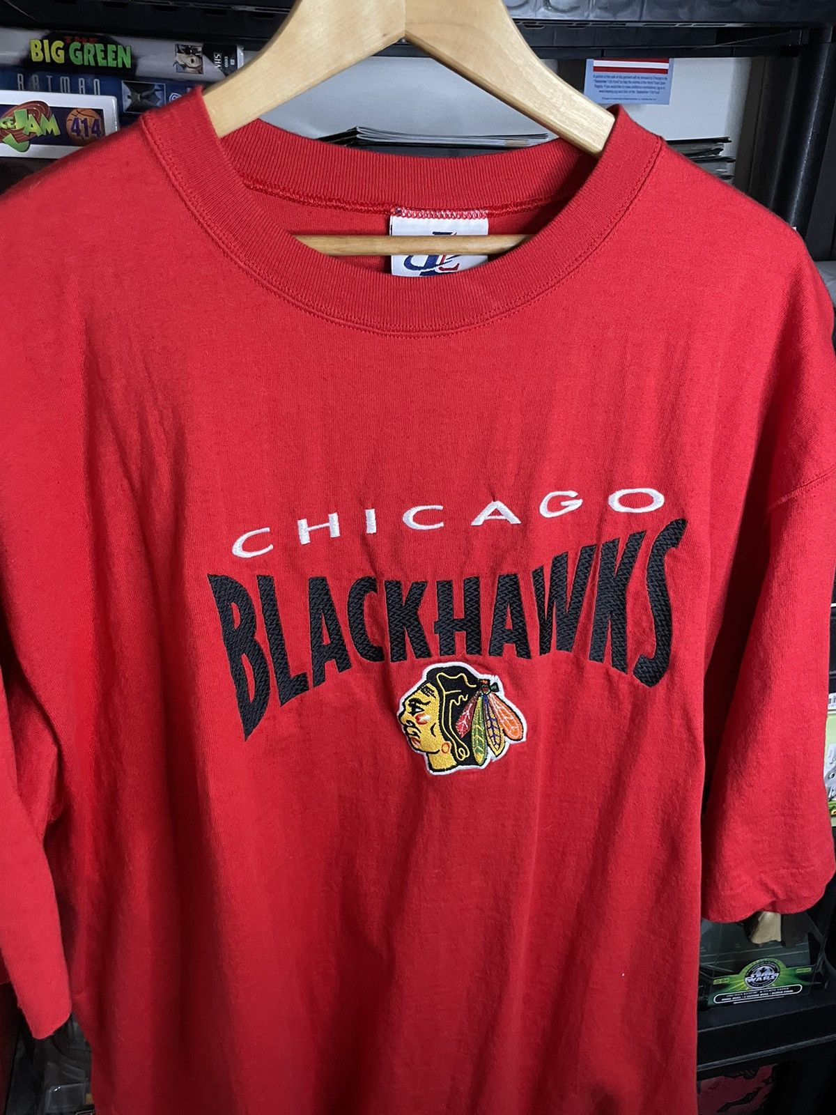 Logo Athletic × NHL × Vintage Vintage Chicago BlackHawks NHL hockey T-shirt Size US XL / EU 56 / 4 - 2 Thumbnail